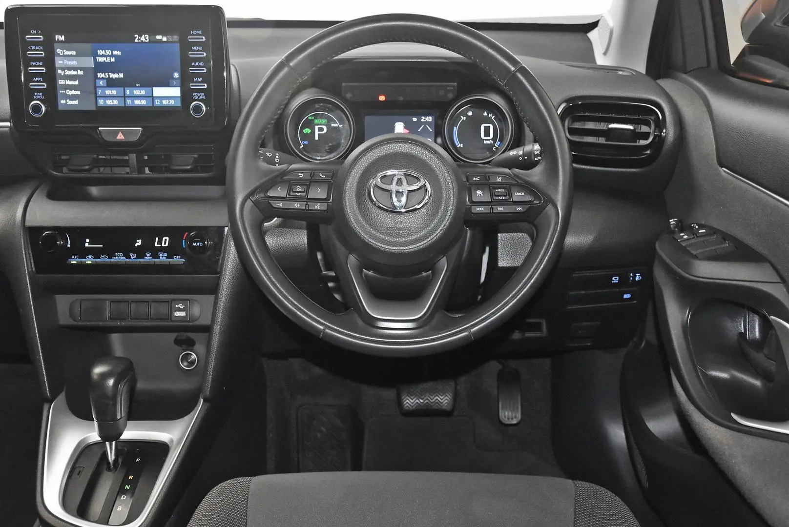 2020 Toyota Yaris Cross Gallery Image 15
