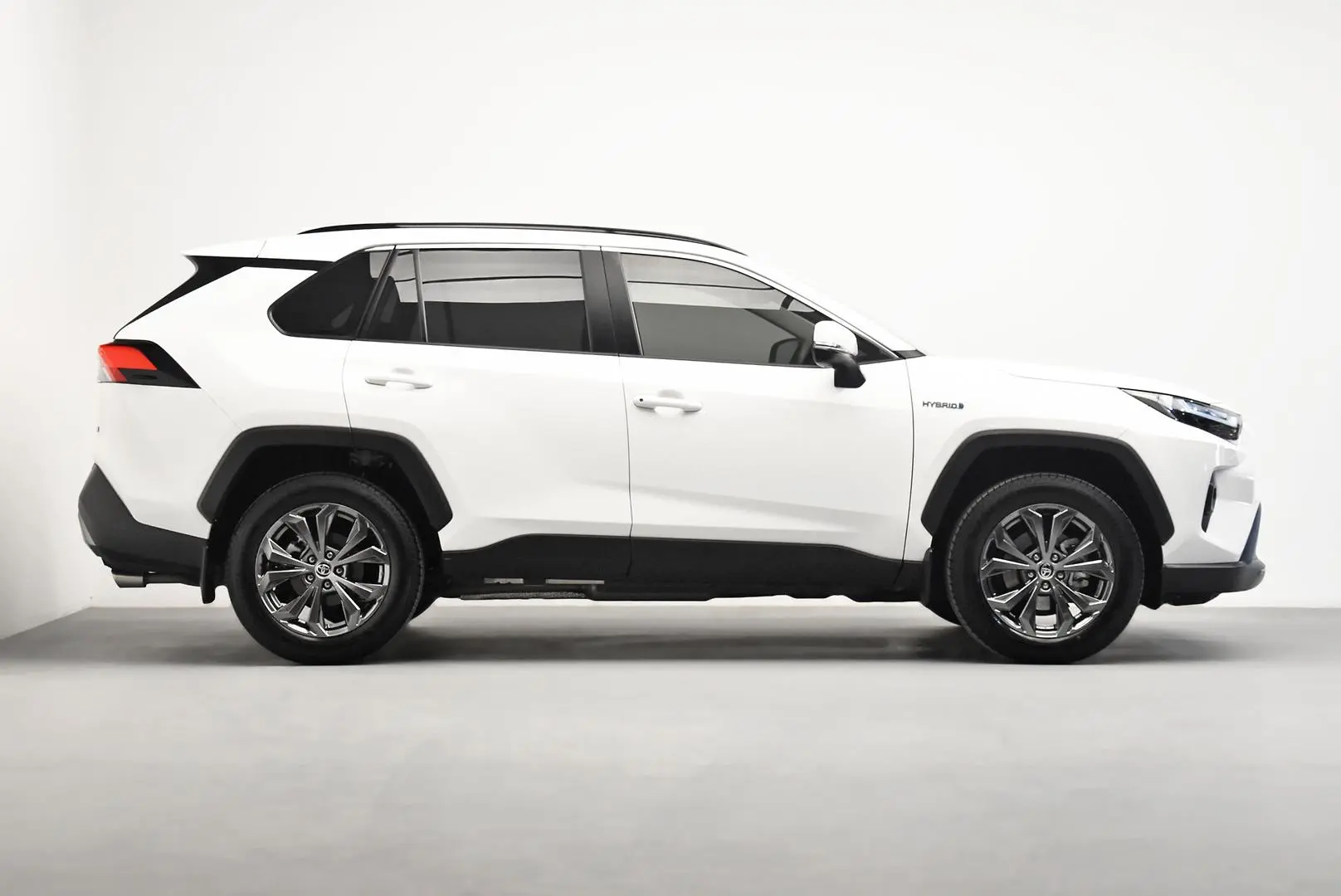 2024 Toyota RAV4 Gallery Image 3