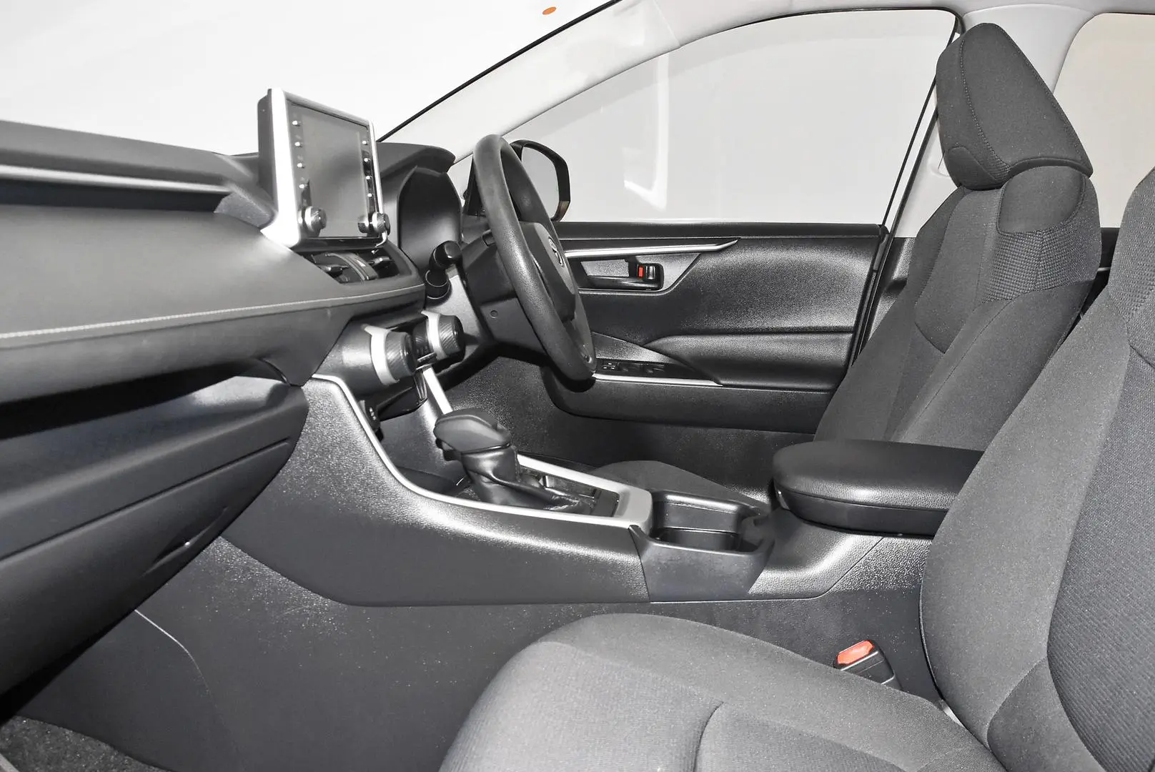 2020 Toyota RAV4 Gallery Image 17