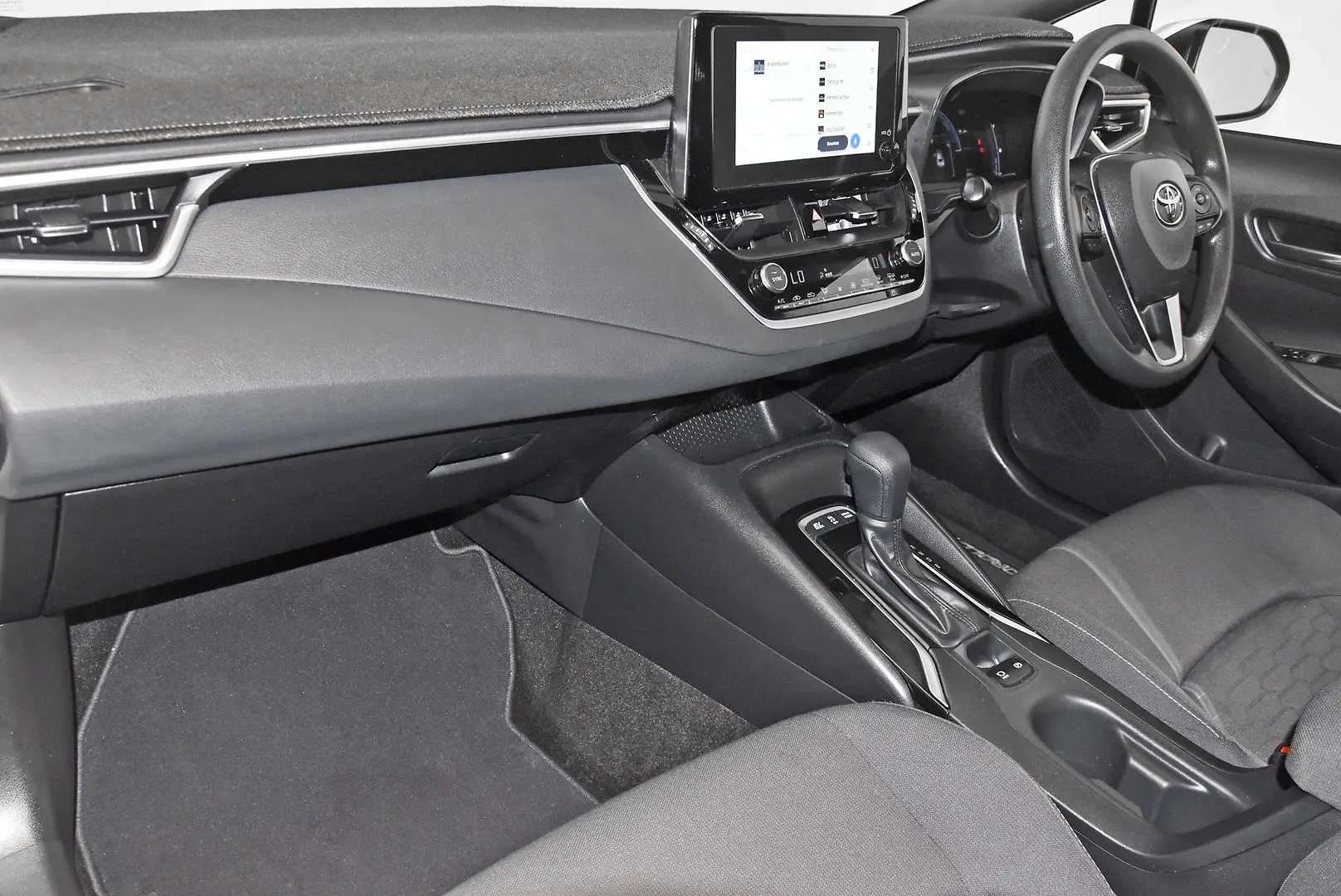 2023 Toyota Corolla Gallery Image 17