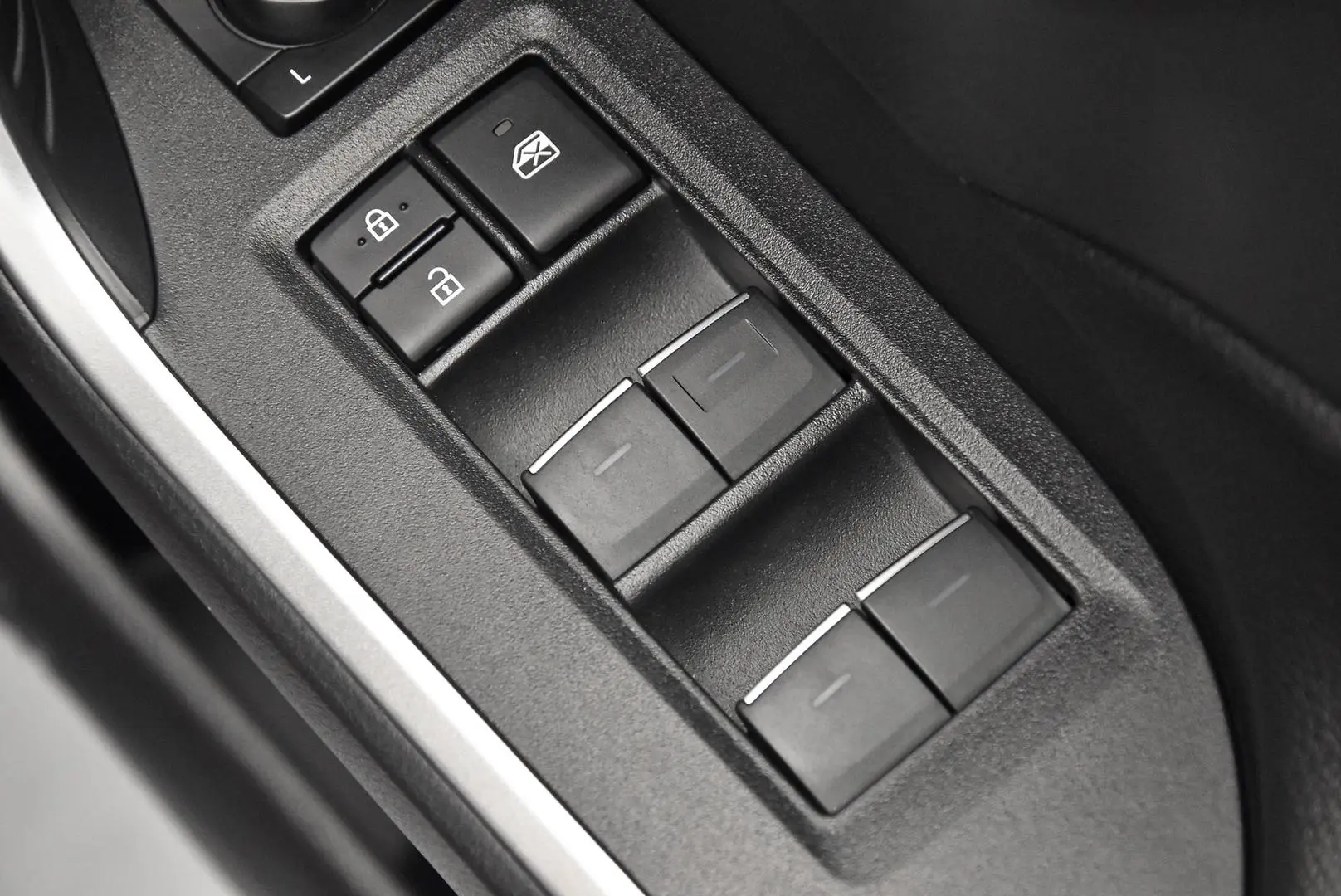 2024 Toyota RAV4 Gallery Image 10