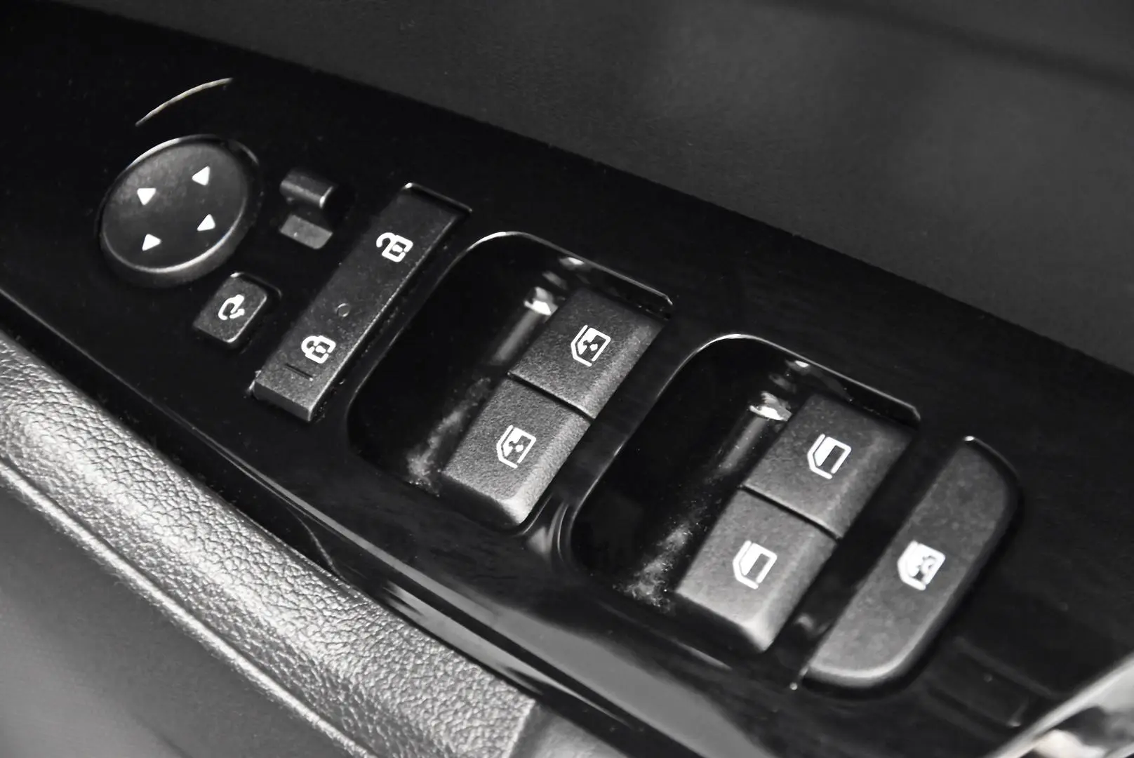 2023 Kia Sportage Gallery Image 9