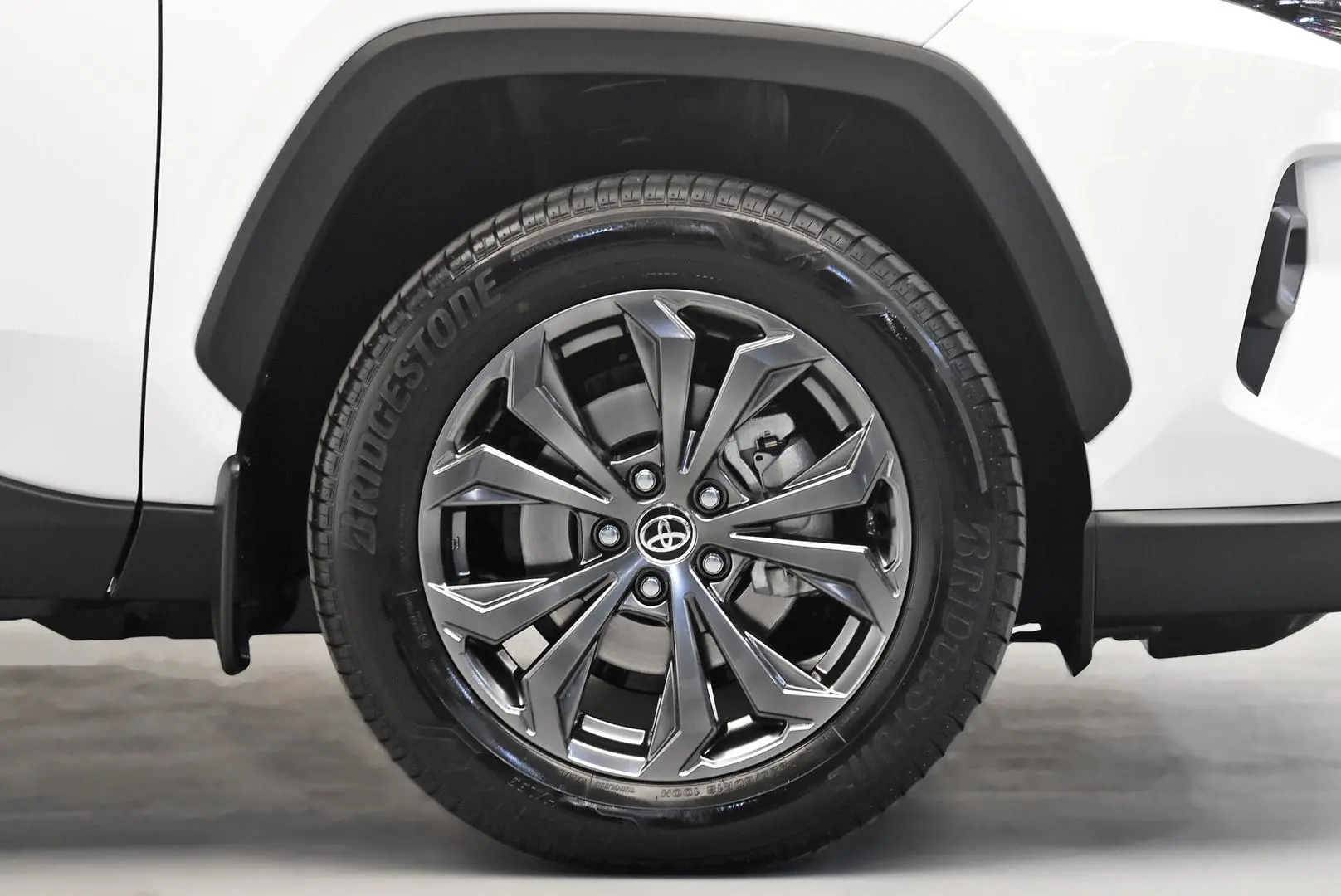 2024 Toyota RAV4 Gallery Image 23