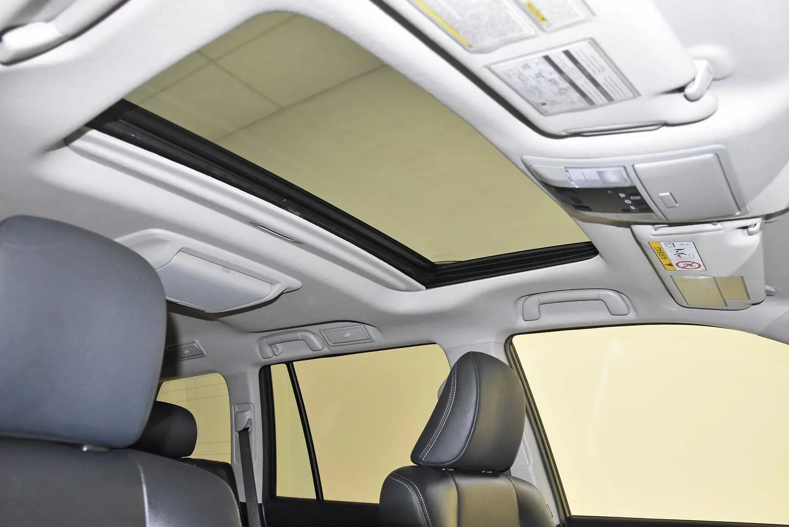 2016 Toyota Landcruiser Prado Gallery Image 21