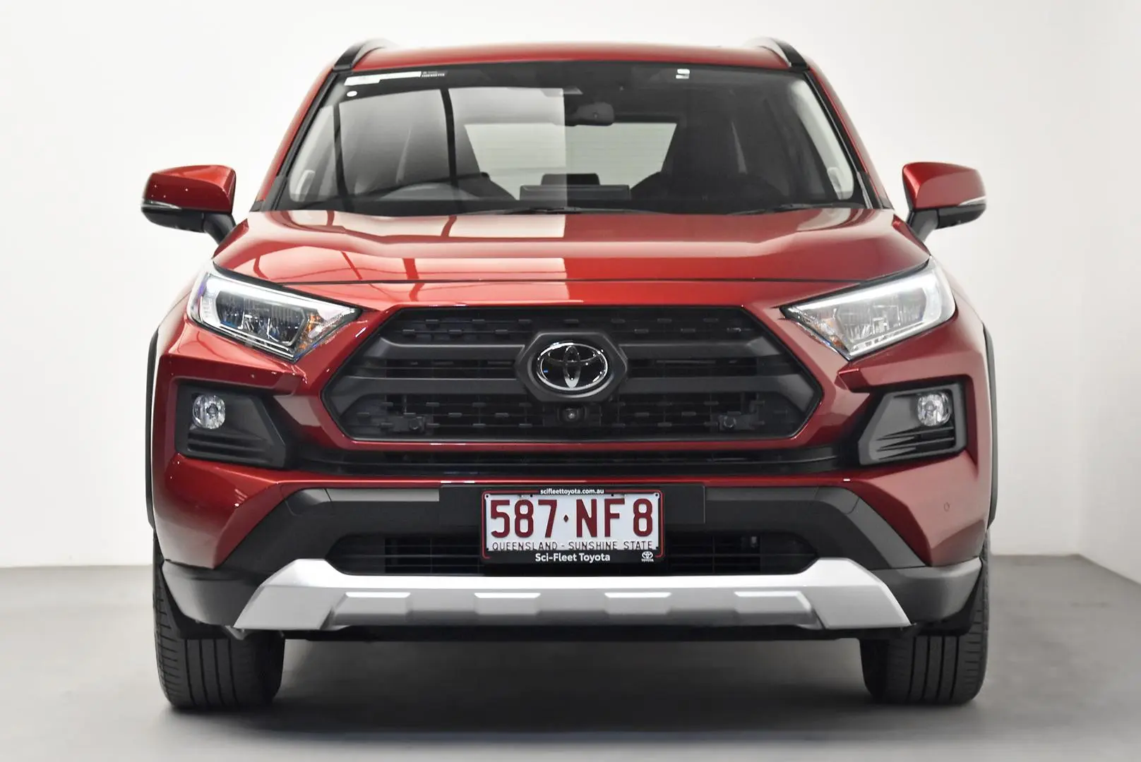 2020 Toyota RAV4 Gallery Image 2