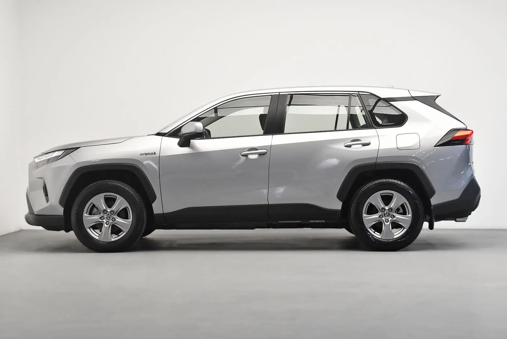 2024 Toyota RAV4 Gallery Image 4