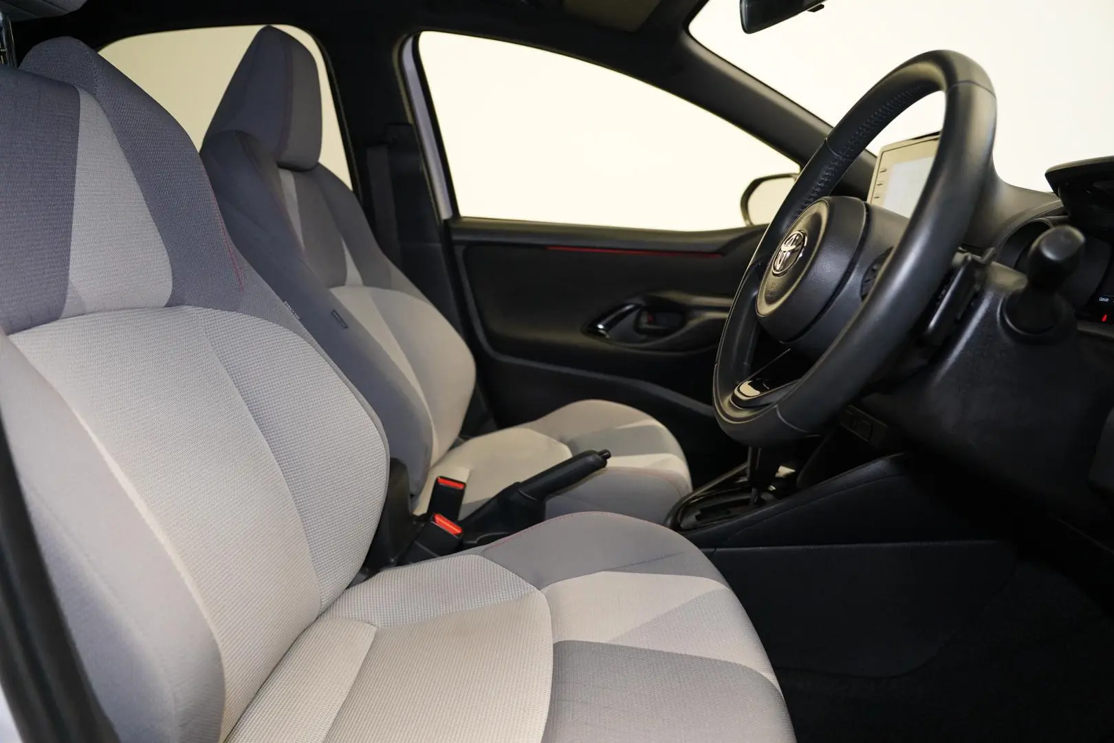 2023 Toyota Yaris Gallery Image 22