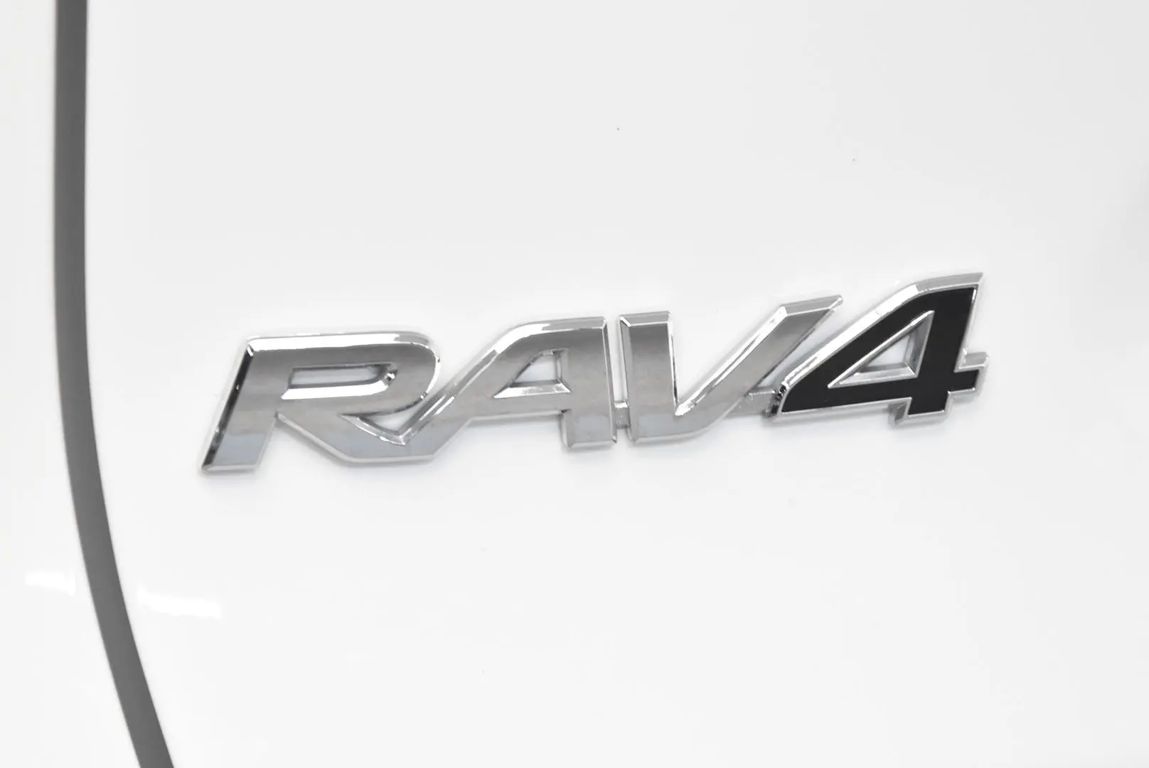 2024 Toyota RAV4 Gallery Image 7