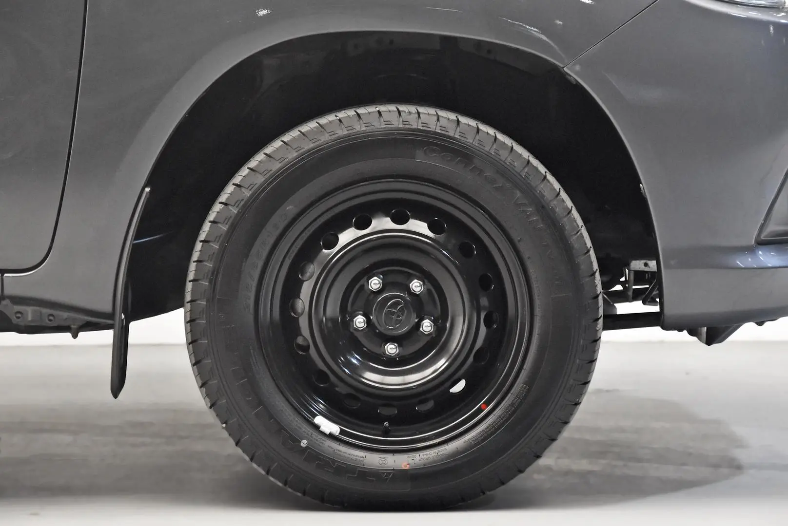 2018 Toyota Hilux Gallery Image 19