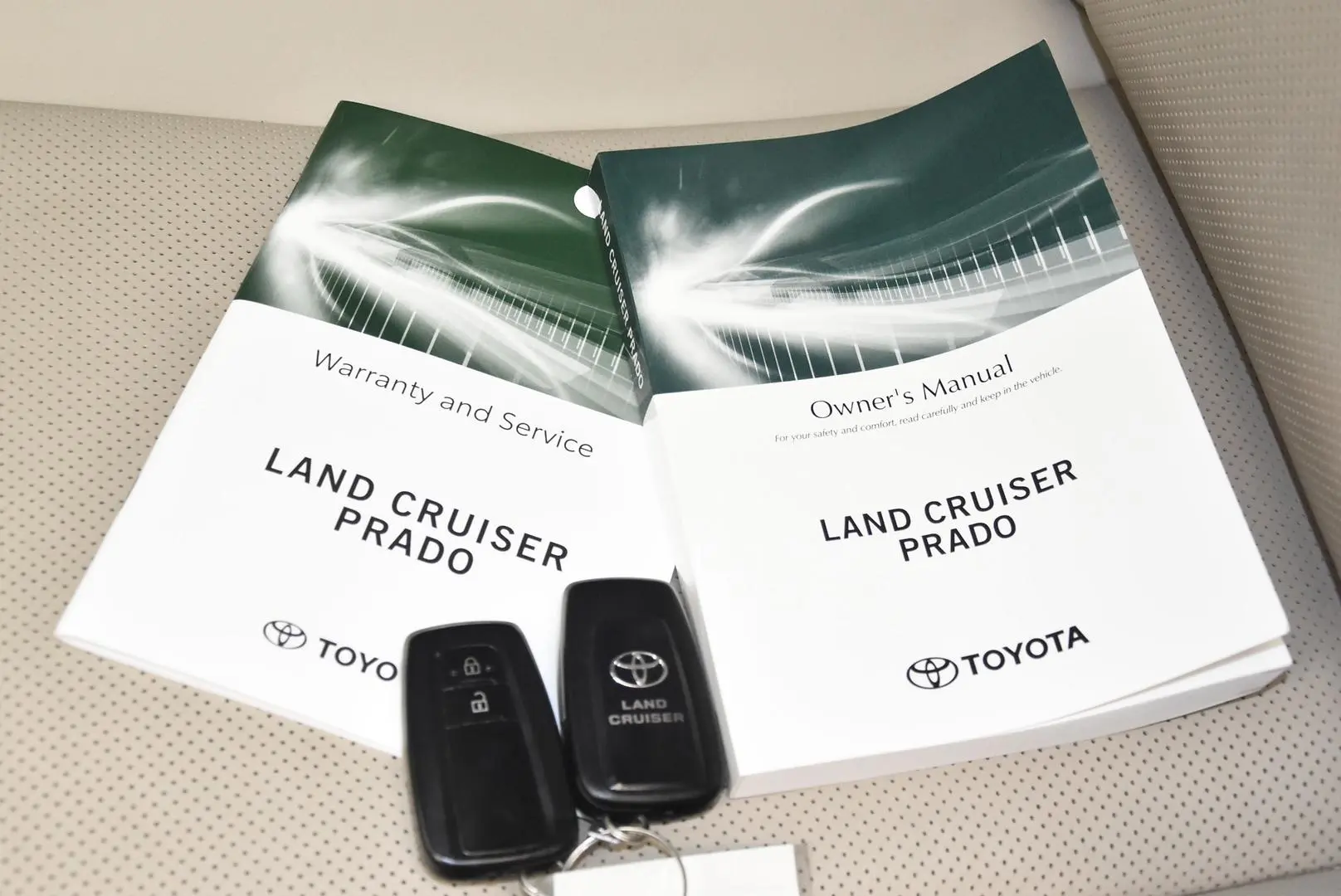 2022 Toyota Landcruiser Prado Gallery Image 21