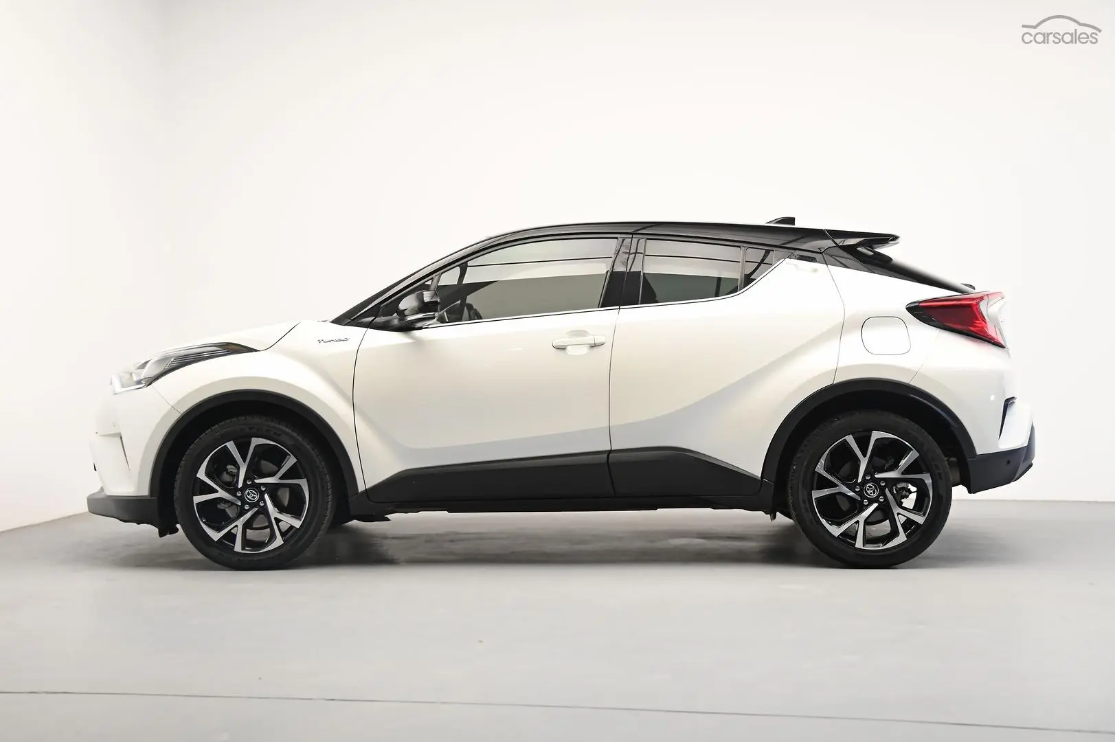 2018 Toyota C-HR Image 4