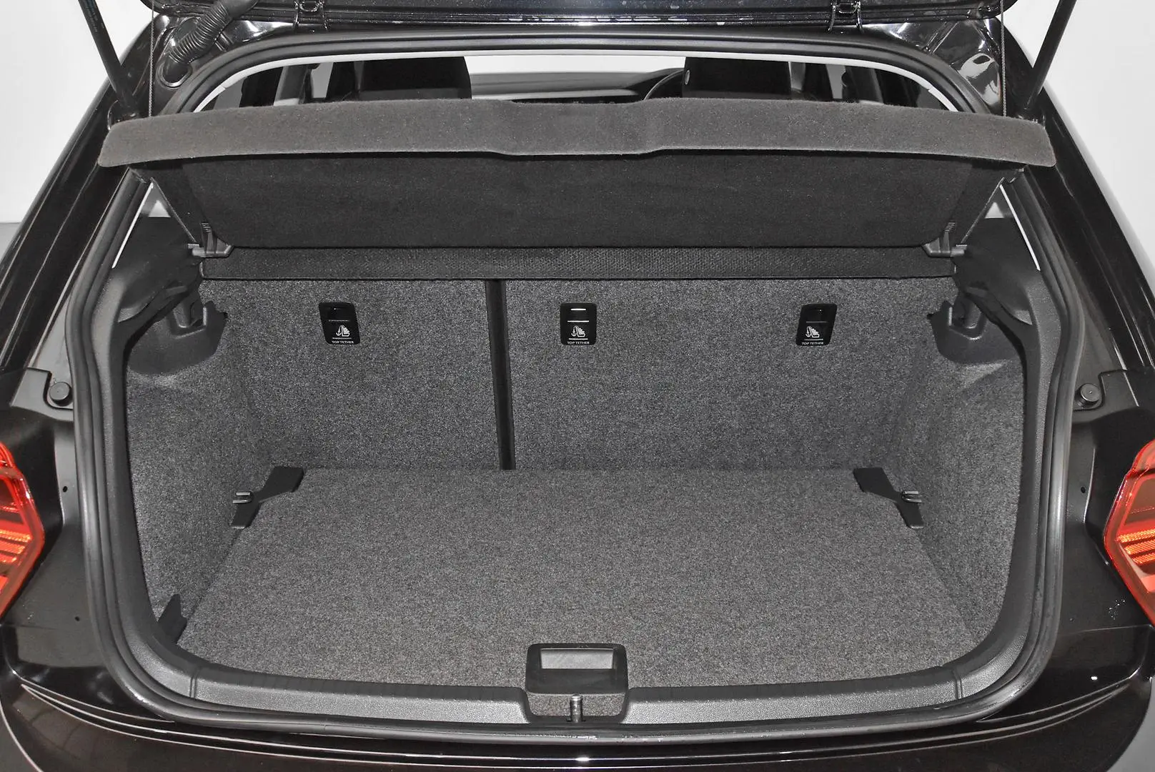 2021 Volkswagen Polo Gallery Image 19