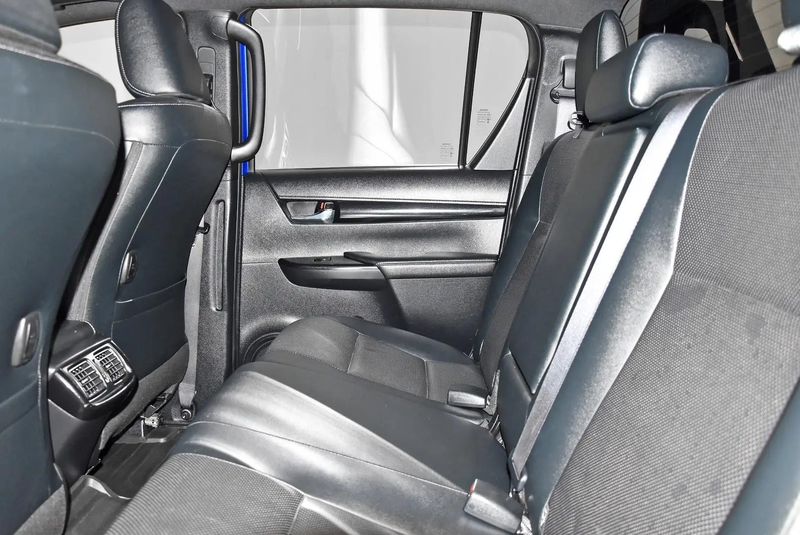 2018 Toyota Hilux Gallery Image 18