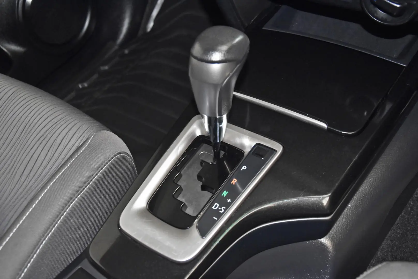 2023 Toyota Fortuner Gallery Image 12