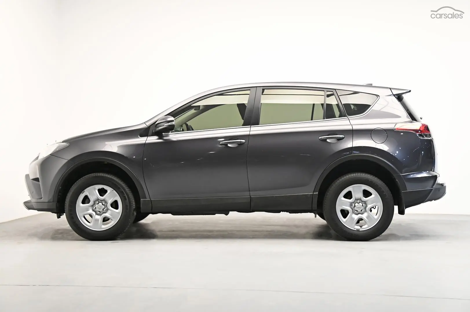 2018 Toyota RAV4 Image 4