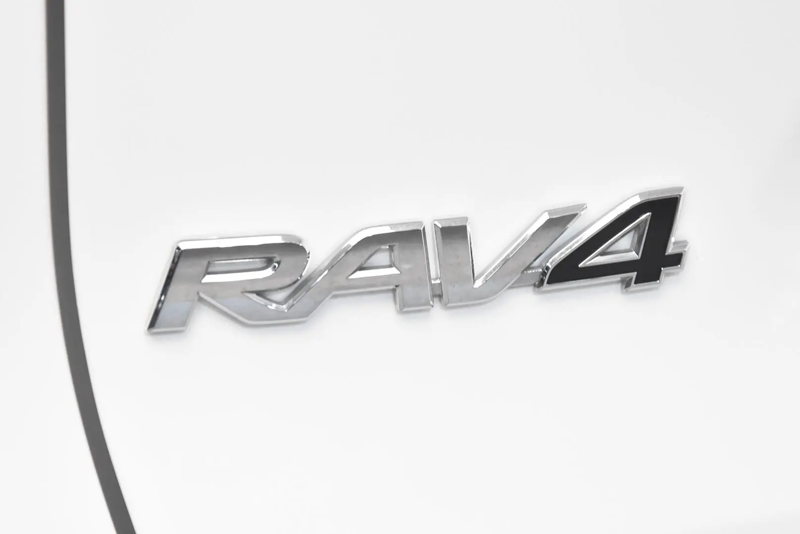 2024 Toyota RAV4 Gallery Image 7