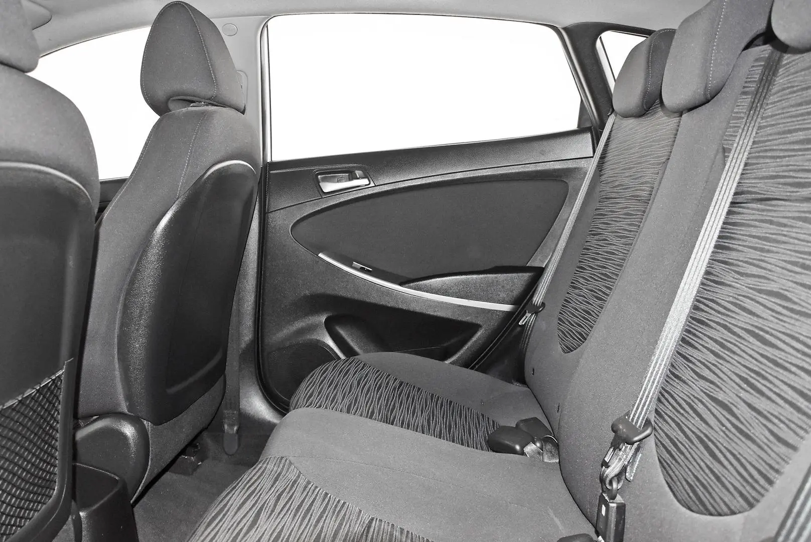 2016 Hyundai Accent Gallery Image 17