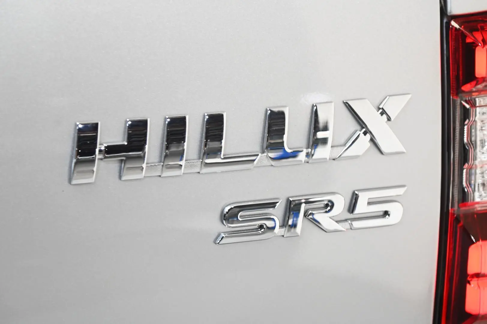 2023 Toyota Hilux Gallery Image 7