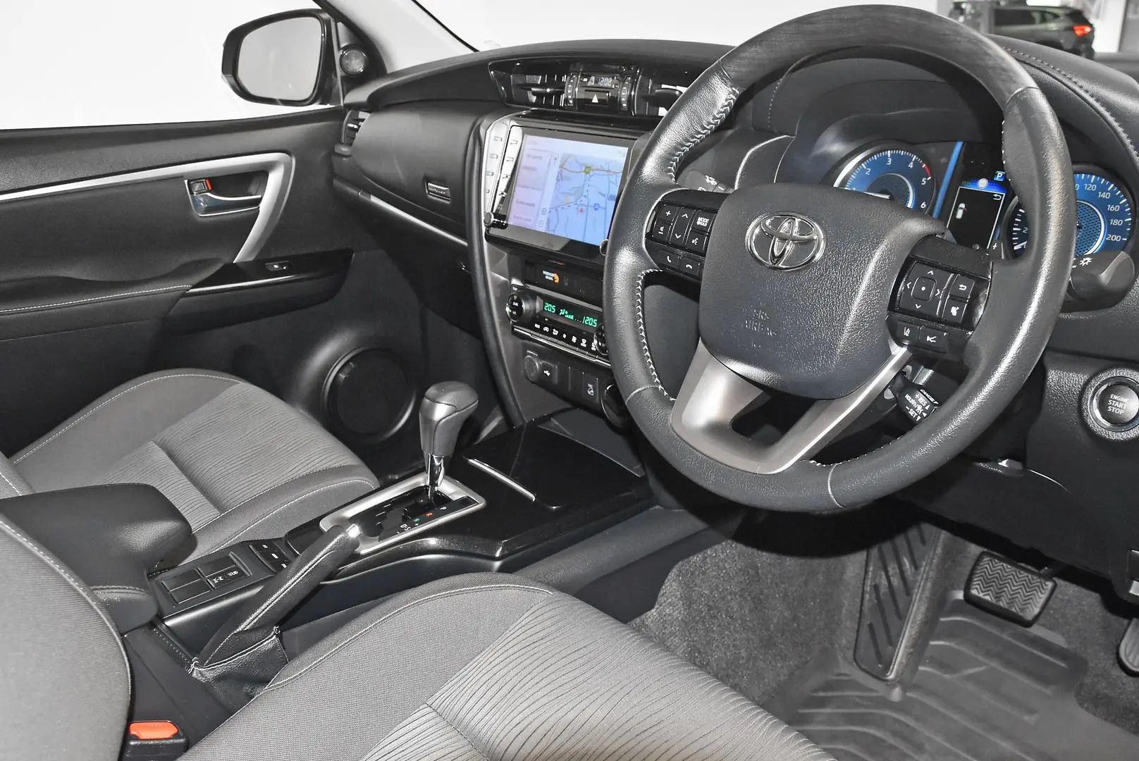 2024 Toyota Fortuner Gallery Image 7