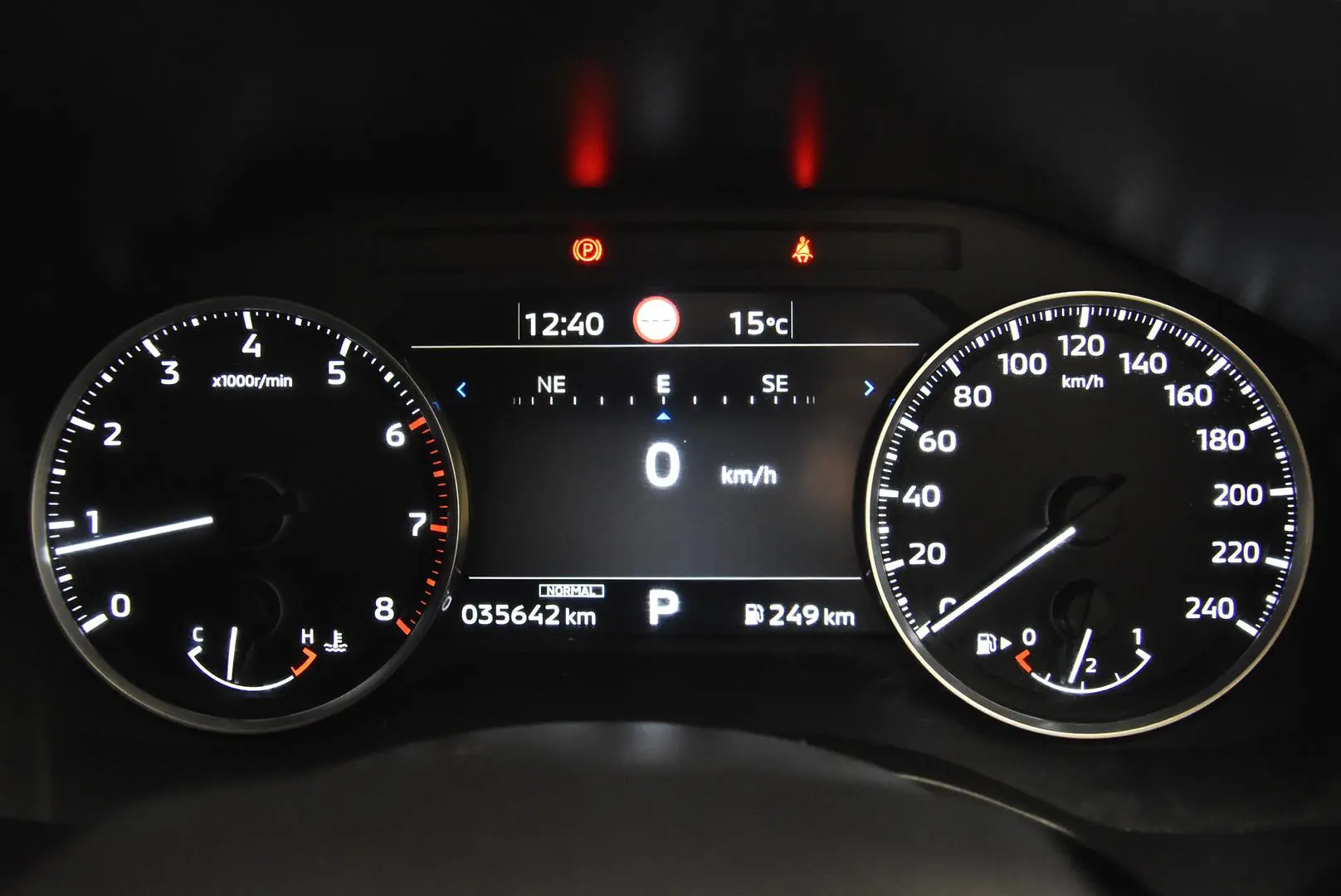 2023 Mitsubishi Outlander Gallery Image 10