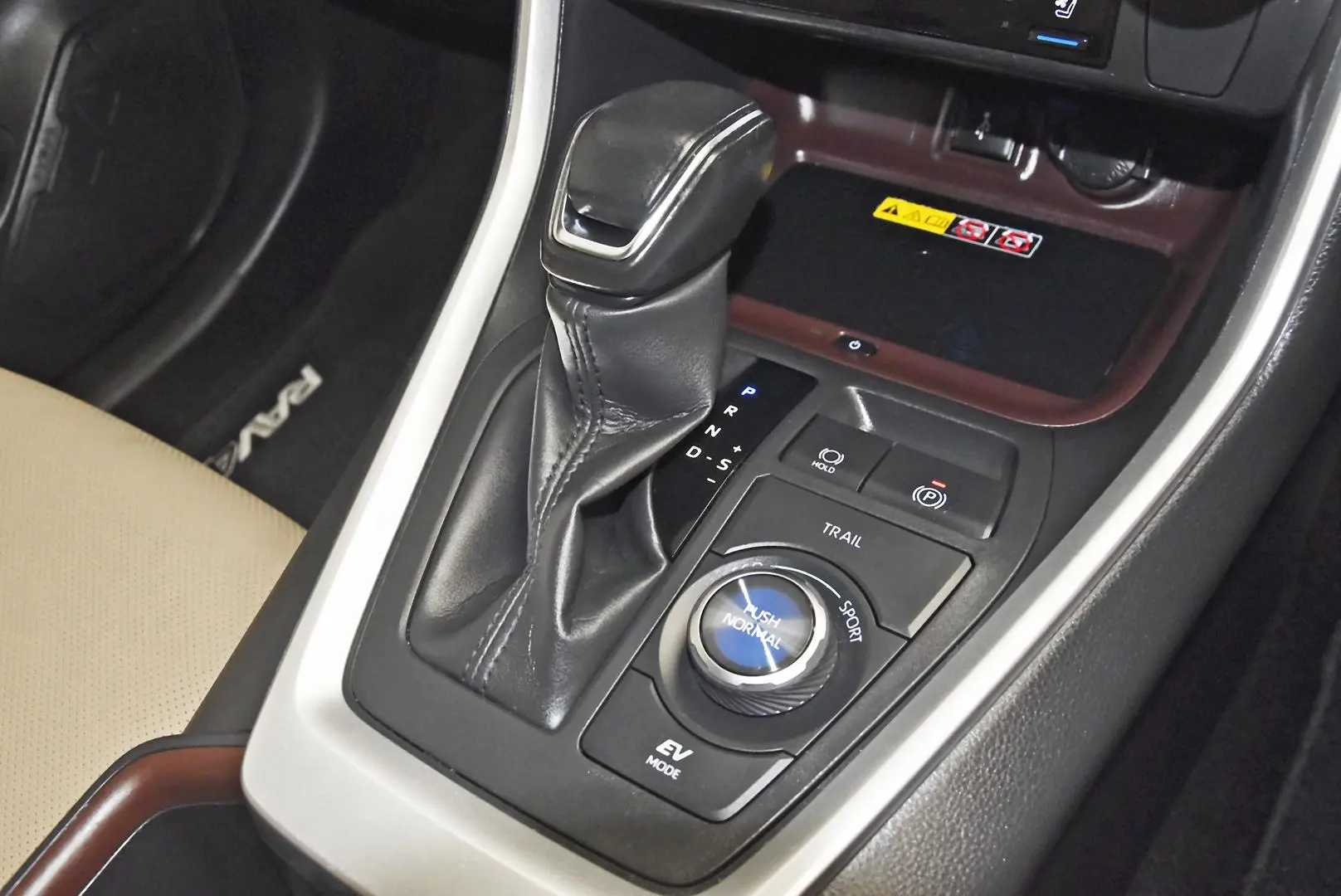 2022 Toyota RAV4 Gallery Image 14