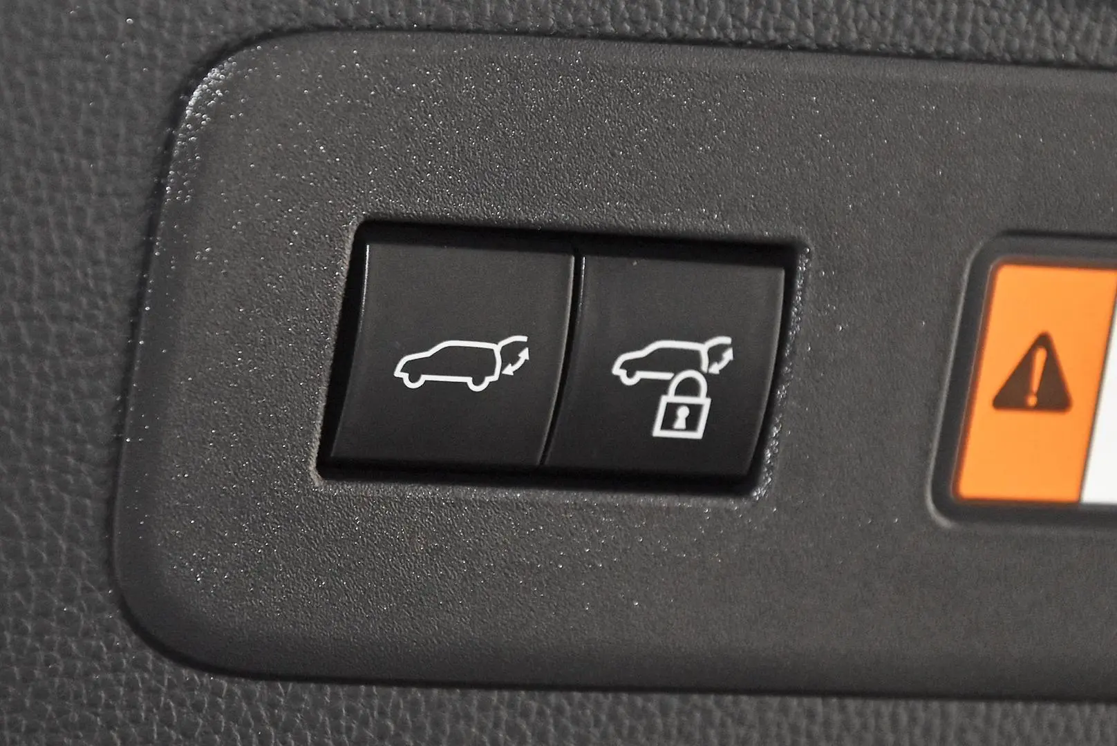 2024 Toyota Landcruiser Prado Gallery Image 24