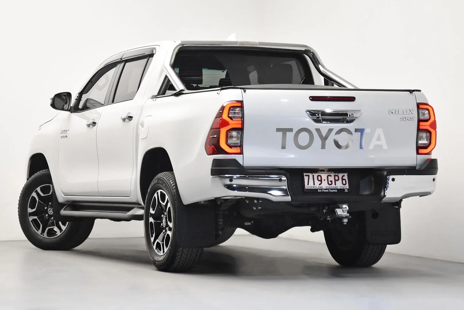 2023 Toyota Hilux Gallery Image 5