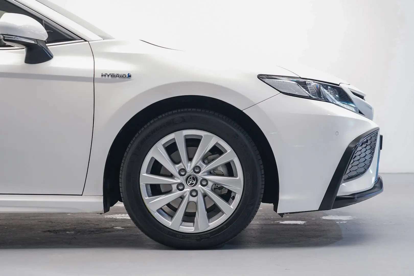 2022 Toyota Camry Gallery Image 7