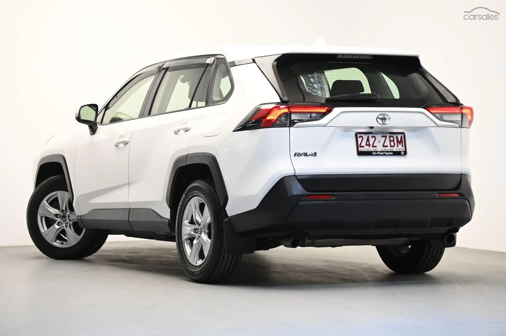 2019 Toyota RAV4 Image 5