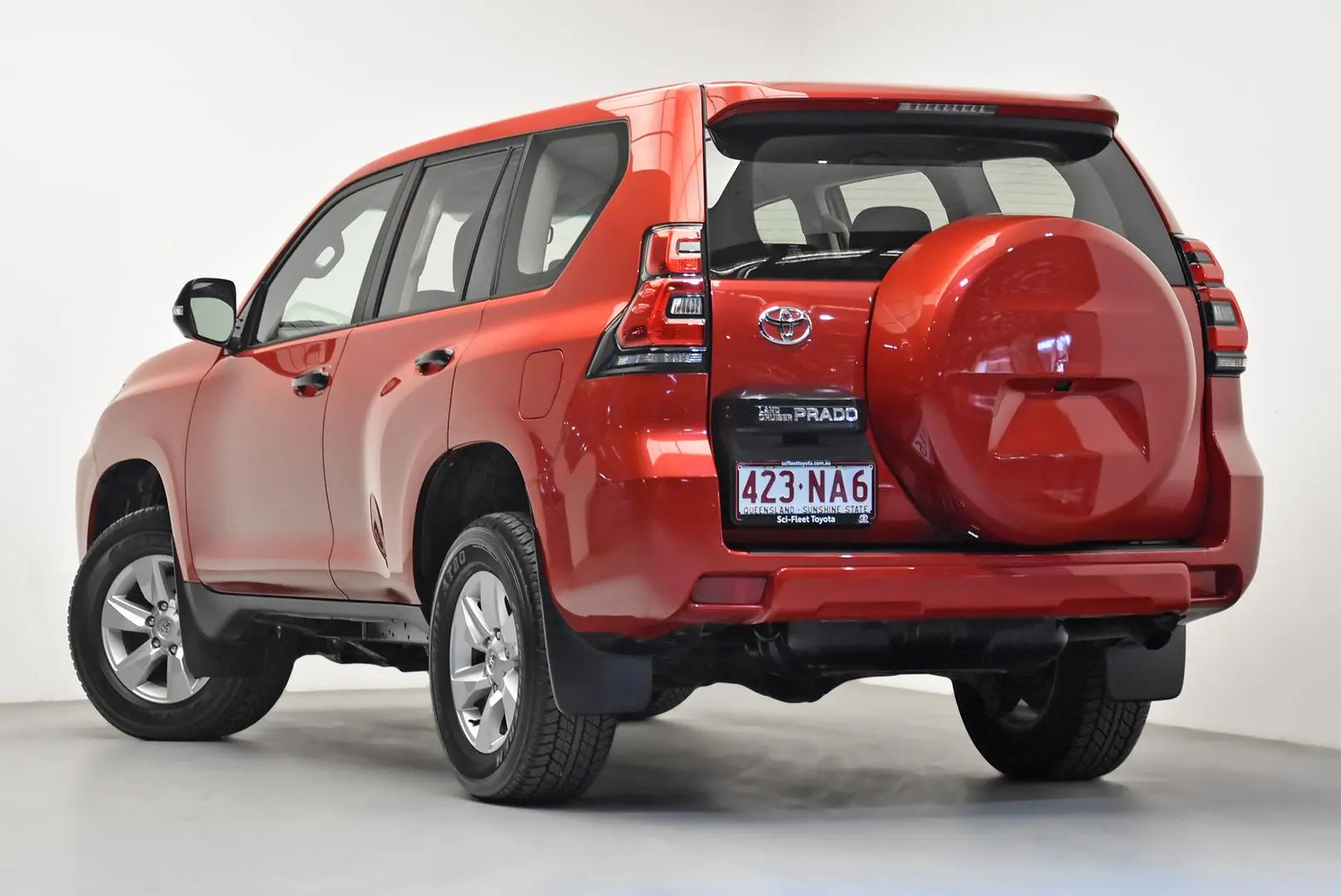 2023 Toyota Landcruiser Prado Gallery Image 5