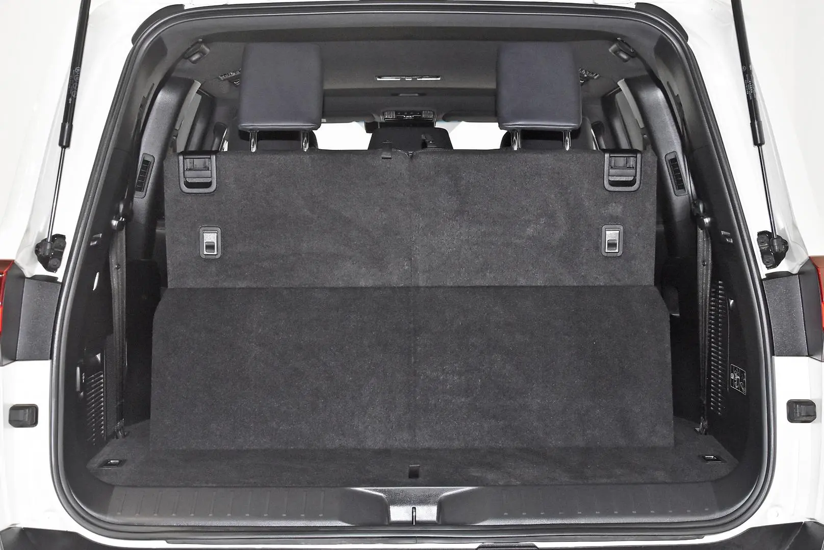 2022 Toyota Landcruiser Gallery Image 21