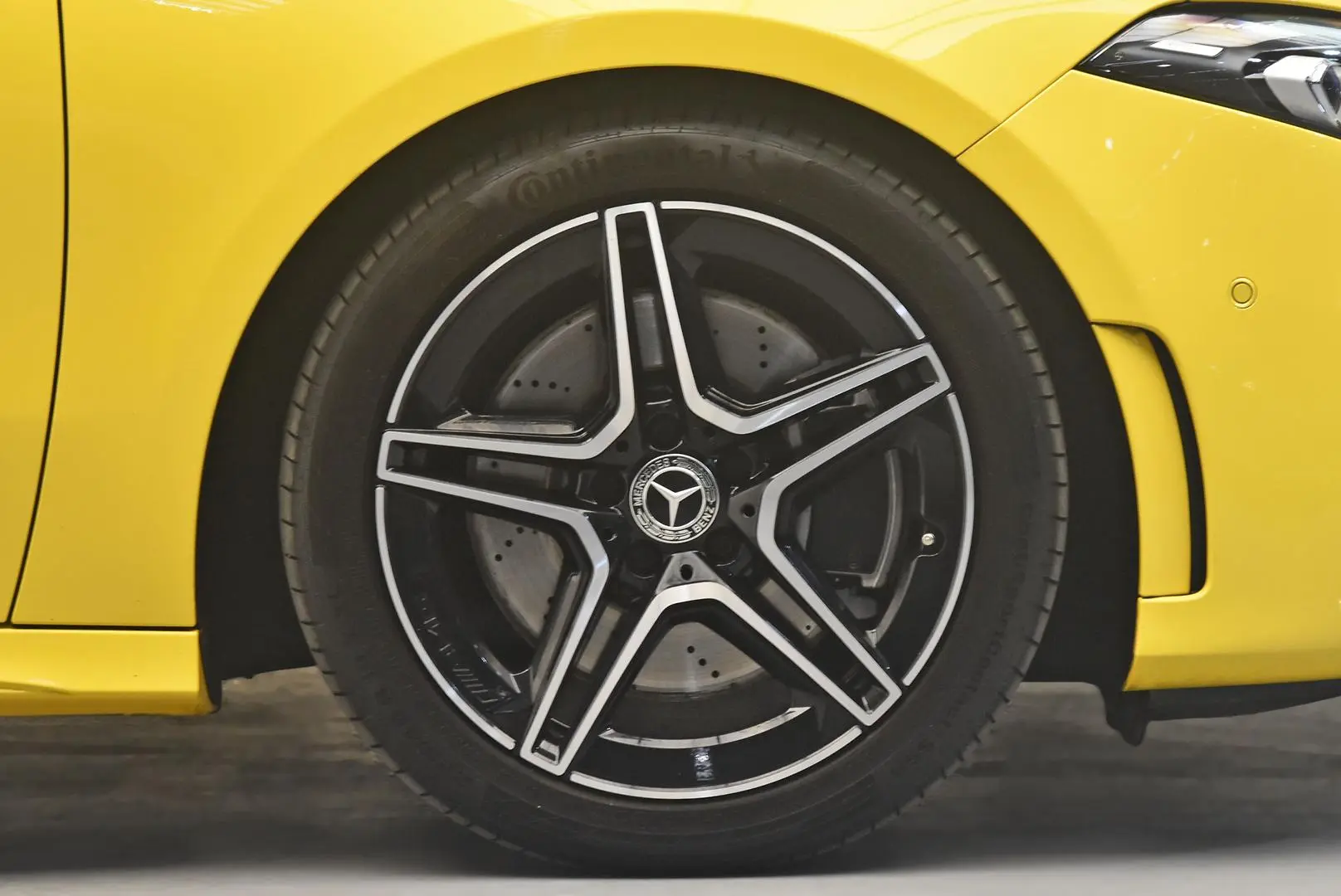 2020 Mercedes-Benz A-Class Gallery Image 22