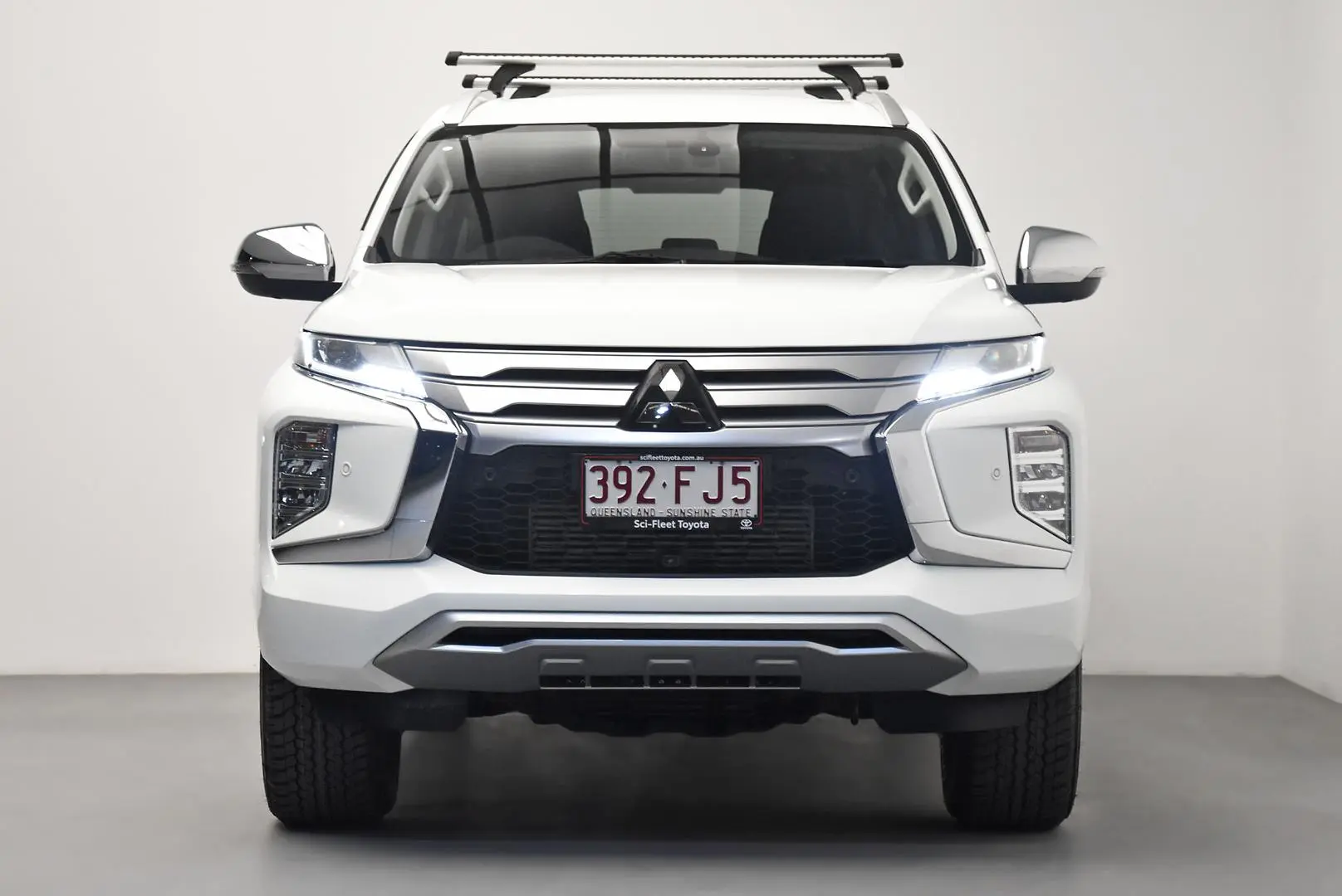 2022 Mitsubishi Pajero Sport Gallery Image 2