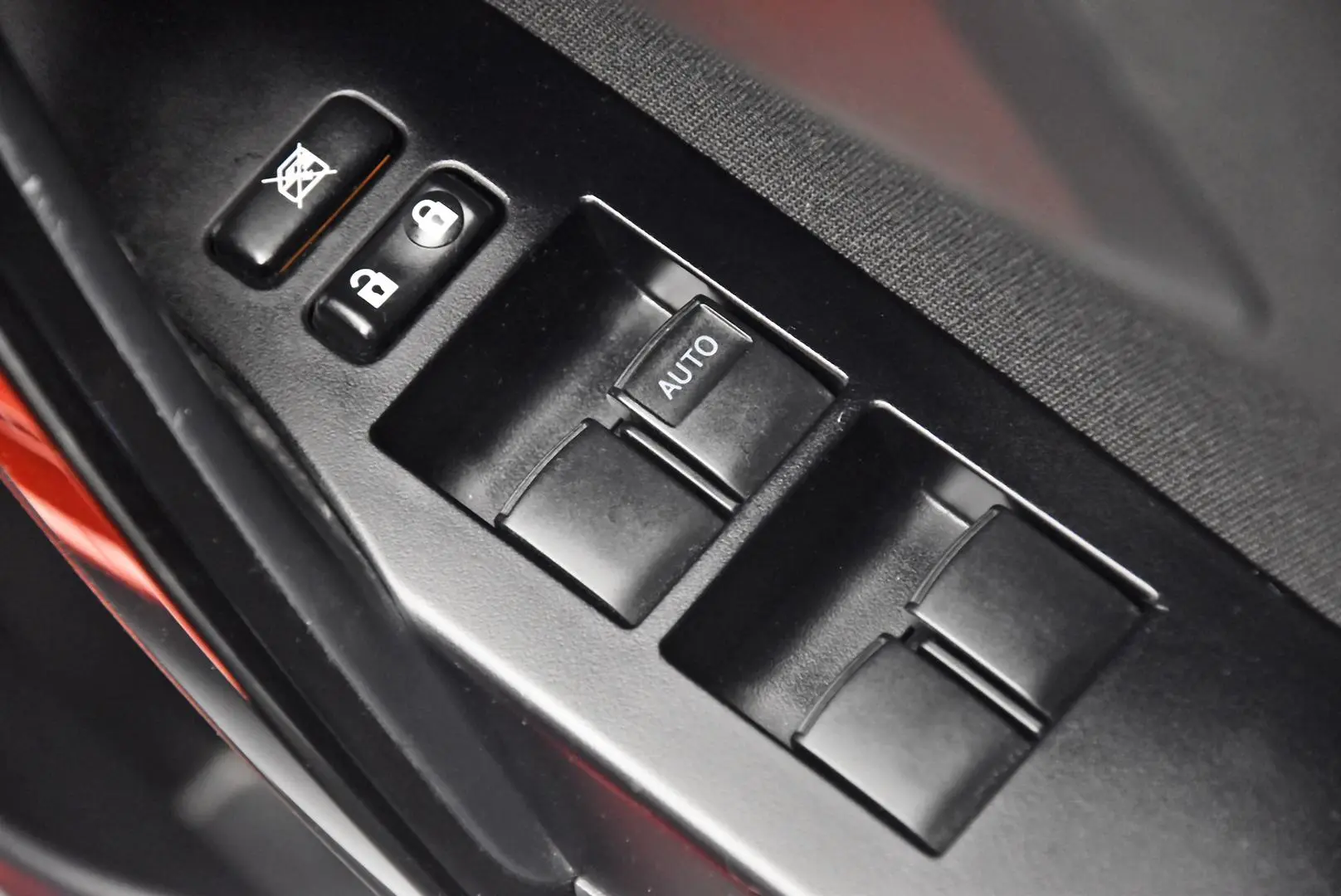 2018 Toyota Corolla Gallery Image 10