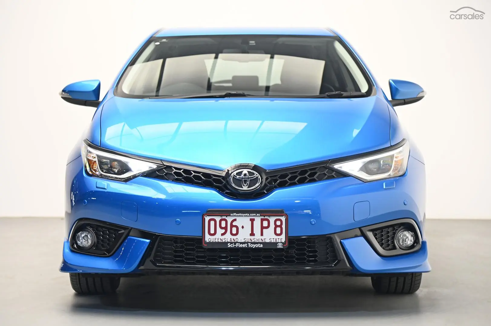 2016 Toyota Corolla Image 2