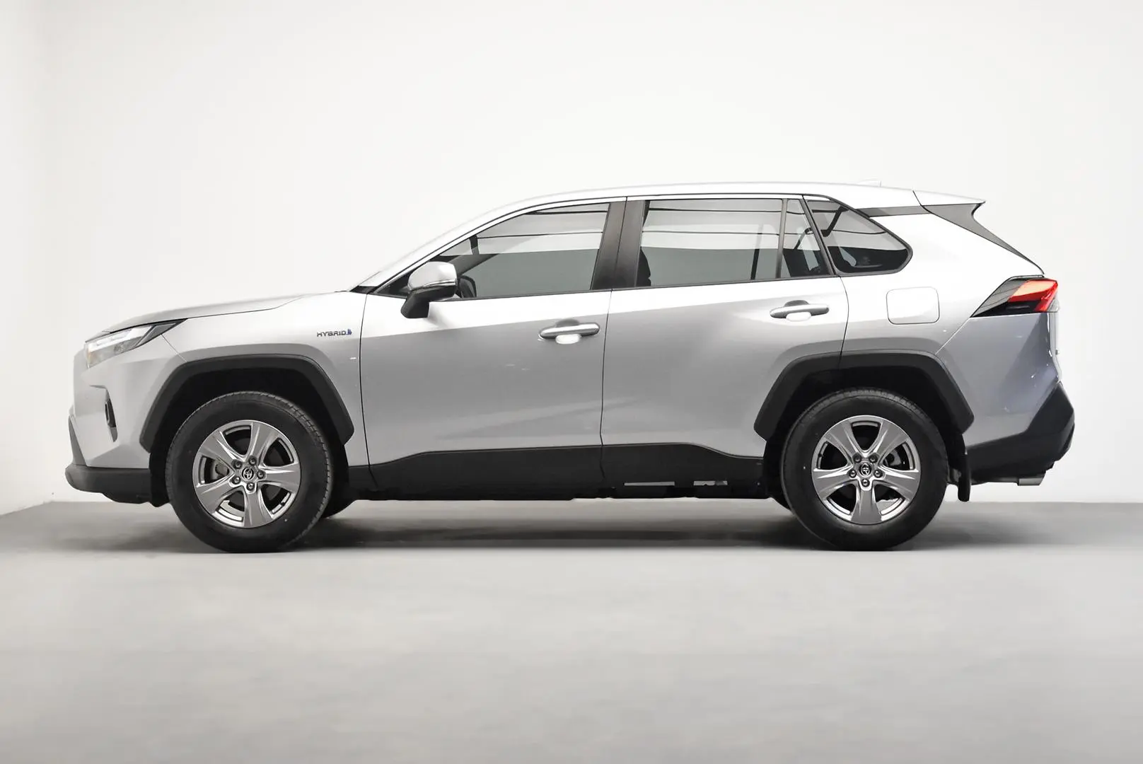 2024 Toyota RAV4 Gallery Image 4