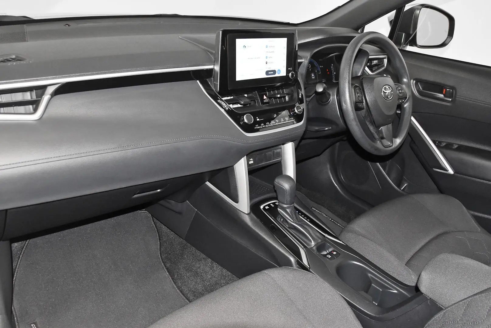 2023 Toyota Corolla Cross Gallery Image 17