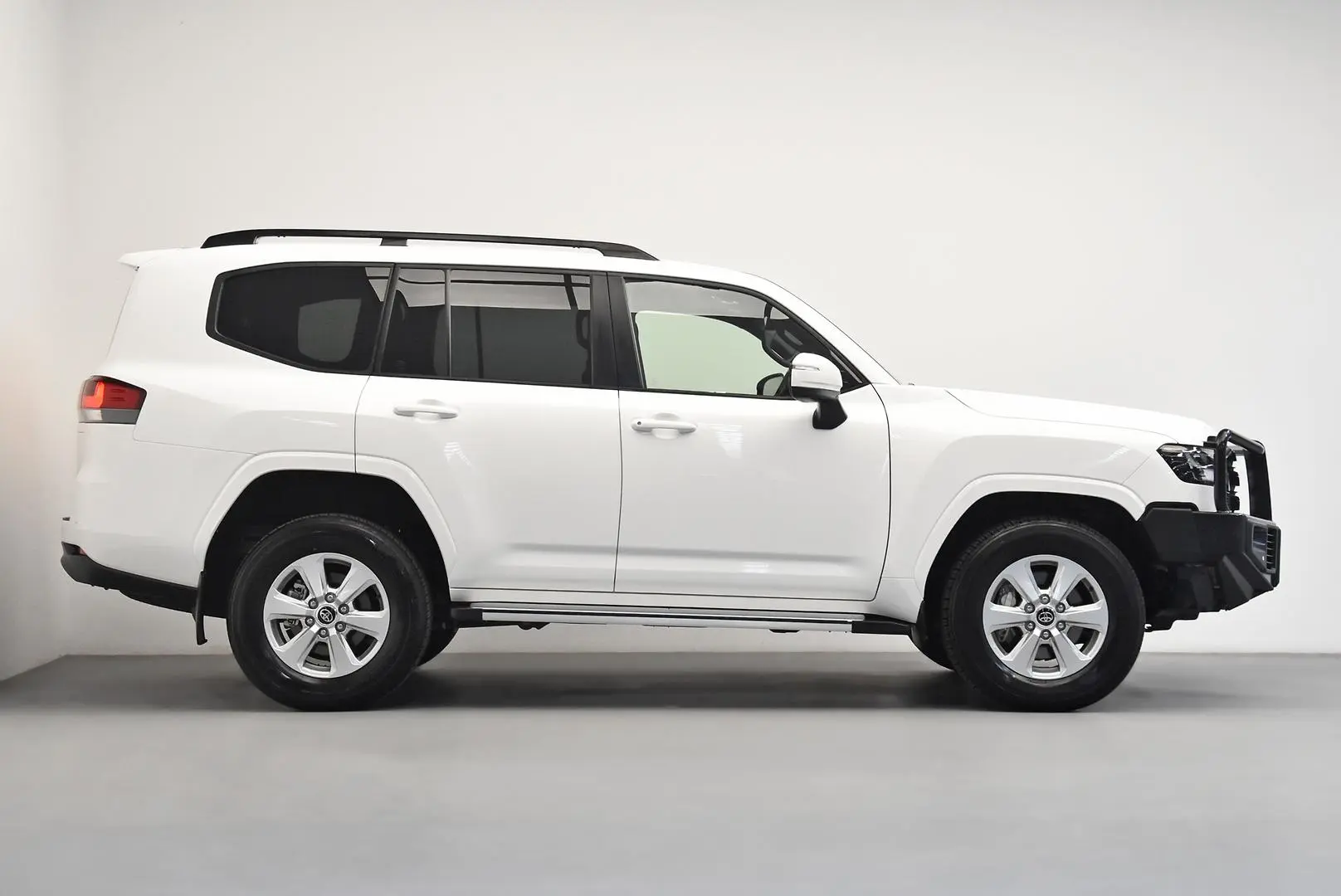 2024 Toyota Landcruiser Gallery Image 3