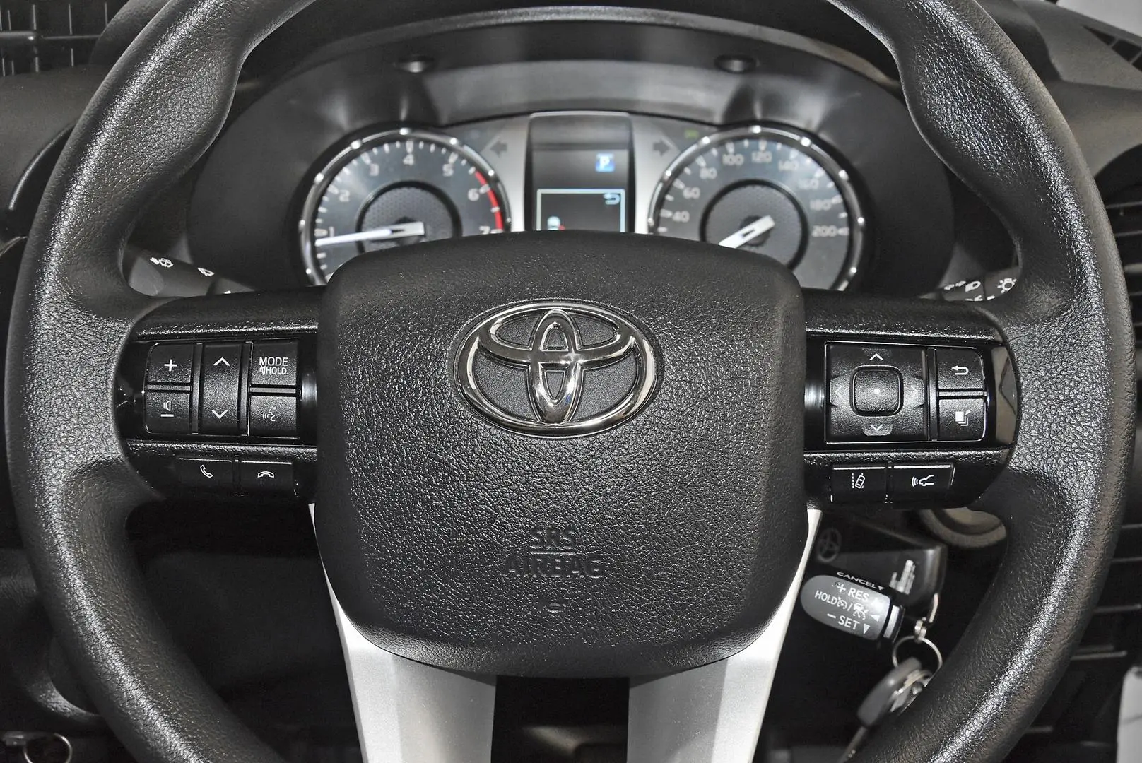 2024 Toyota Hilux Gallery Image 14