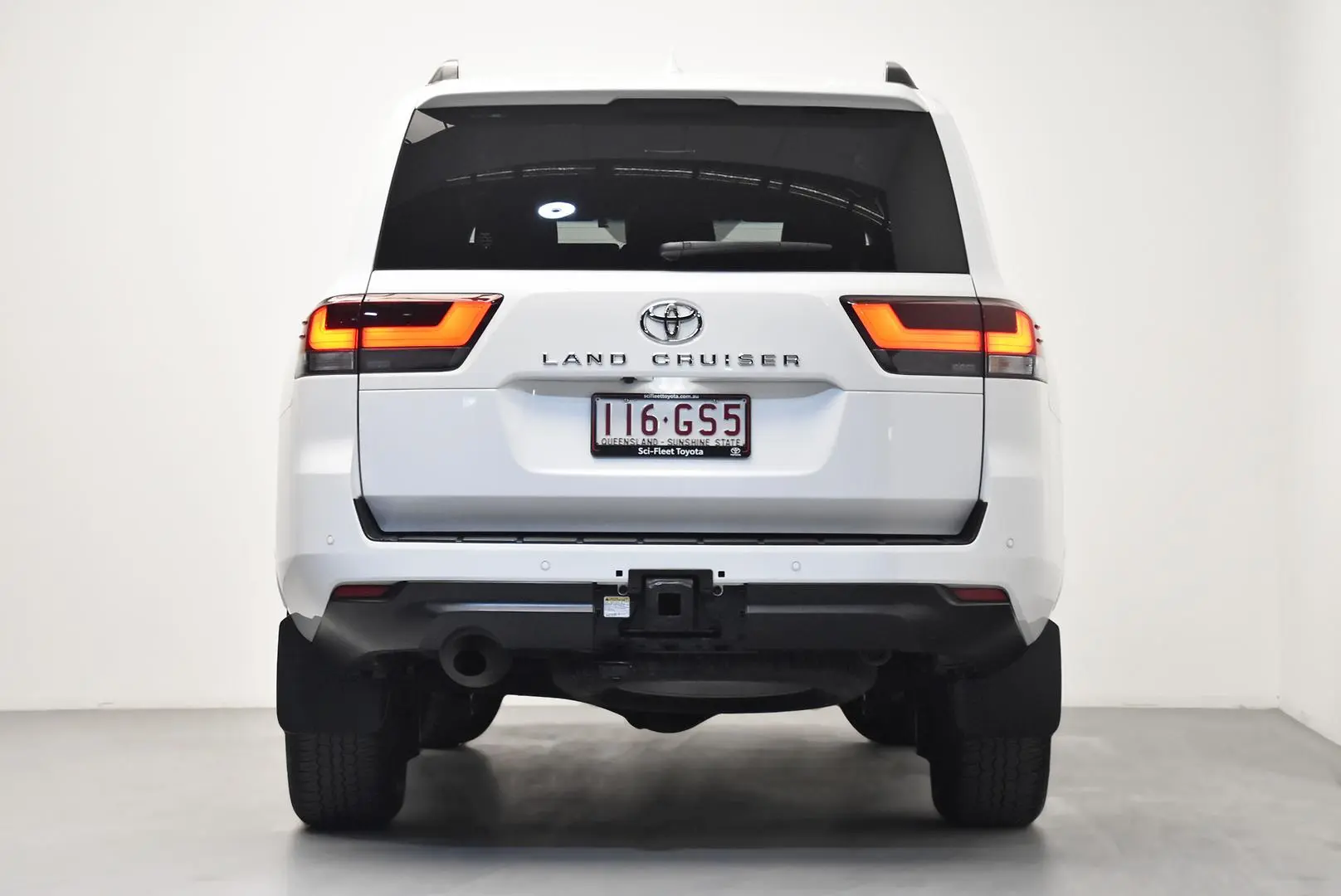 2023 Toyota Landcruiser Gallery Image 6