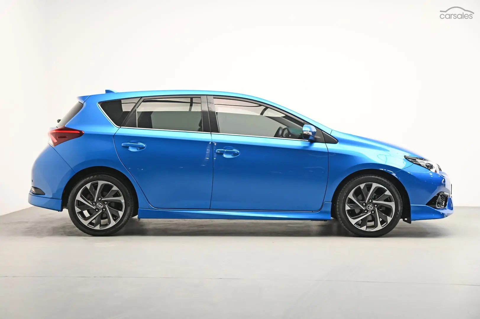 2016 Toyota Corolla Image 3