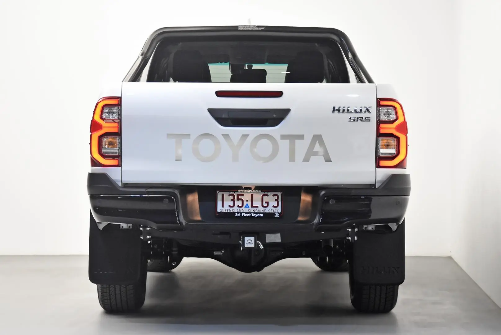 2024 Toyota Hilux Gallery Image 6