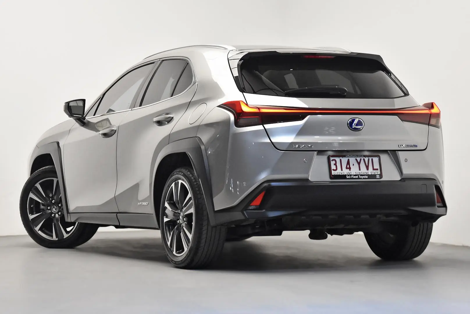 2019 Lexus UX Gallery Image 5