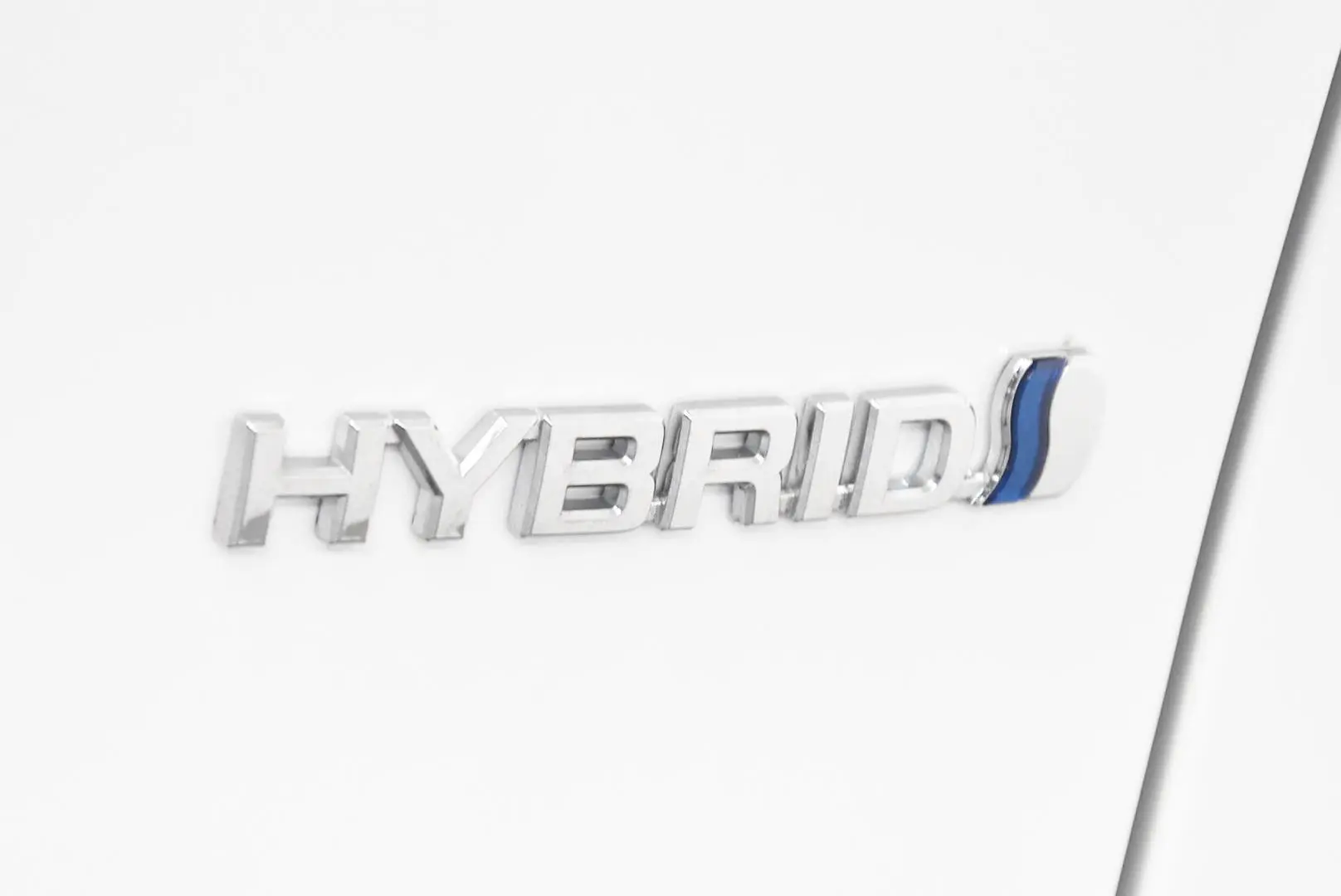 2024 Toyota RAV4 Gallery Image 8