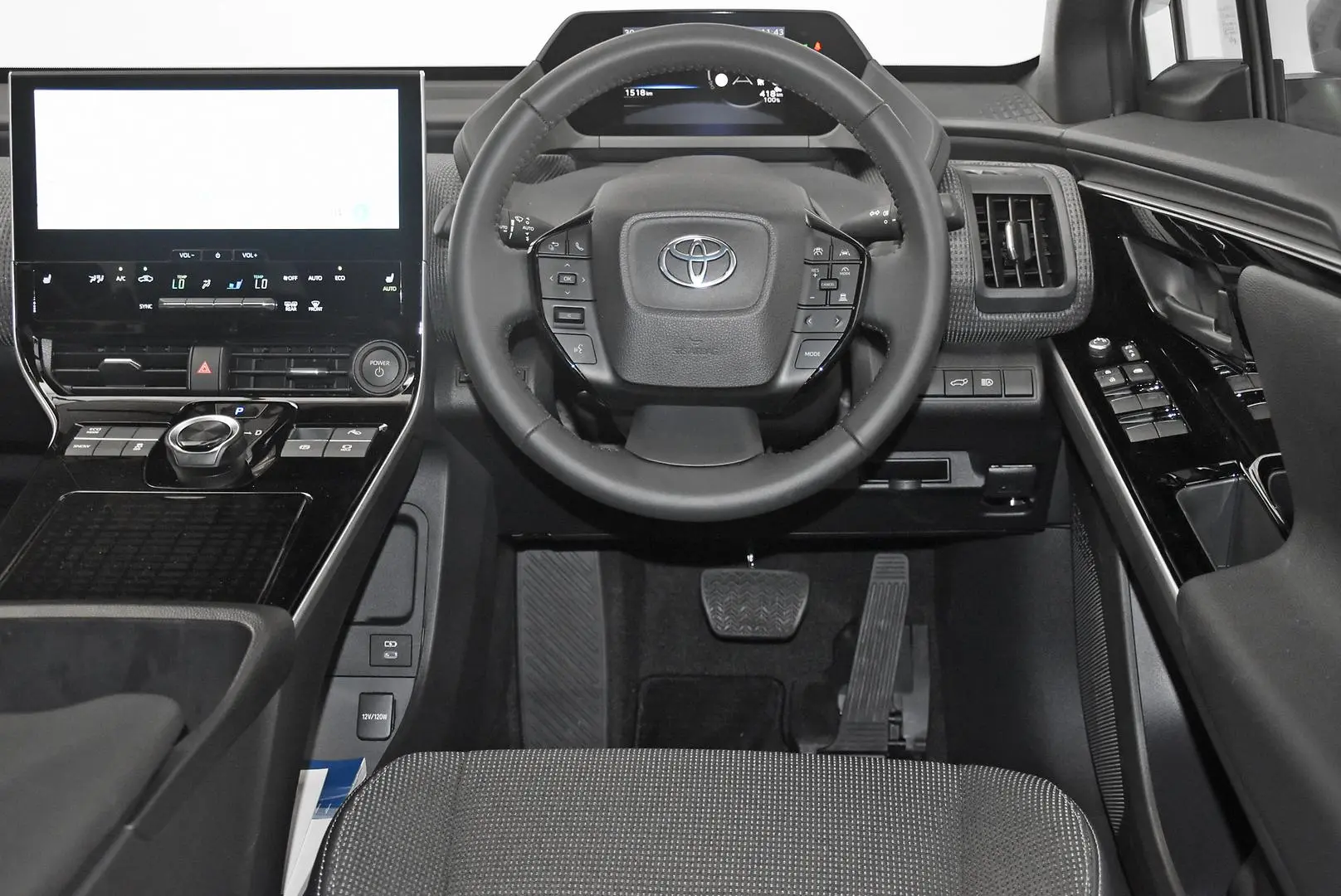 2024 Toyota bZ4X Gallery Image 14