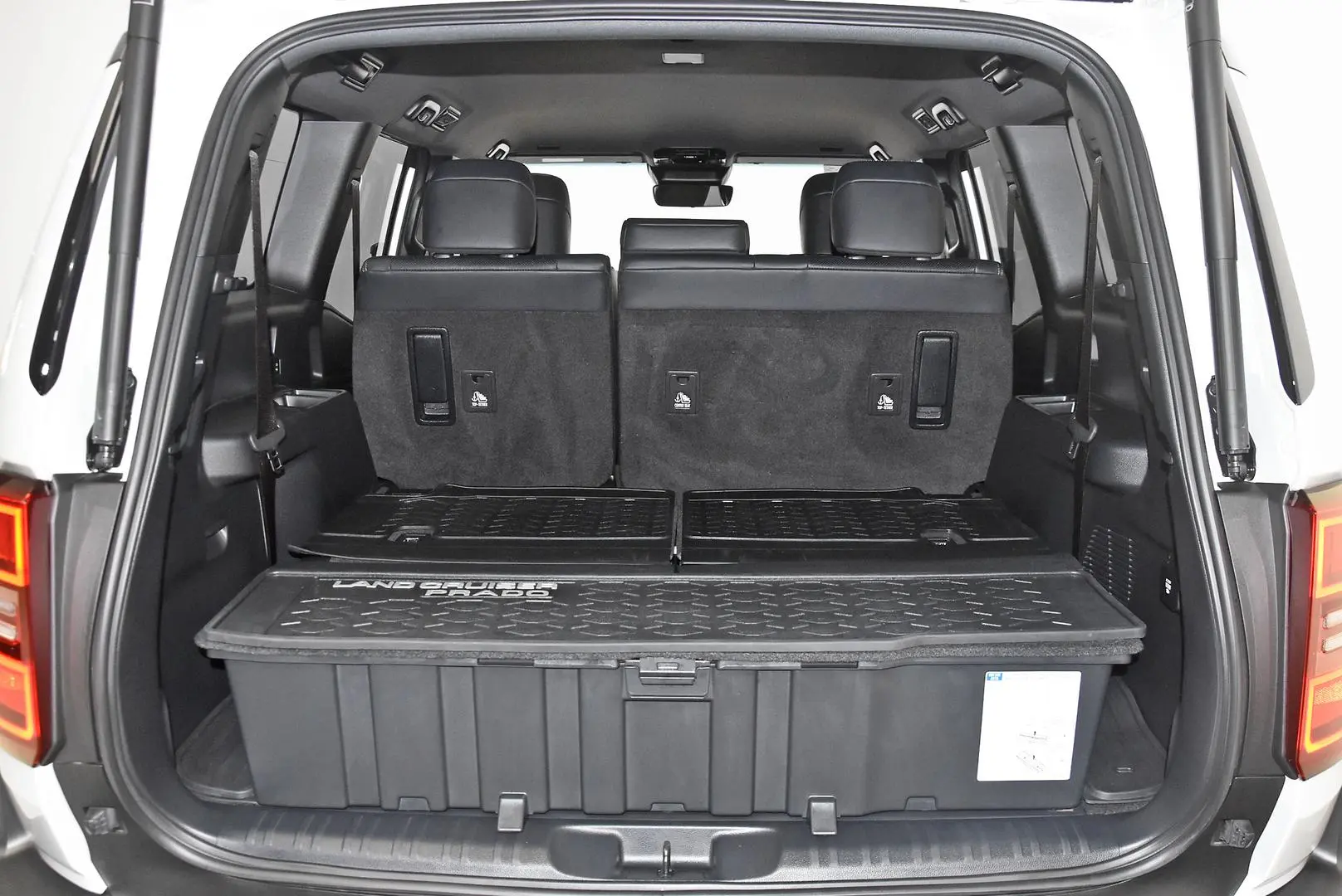 2024 Toyota Landcruiser Prado Gallery Image 21