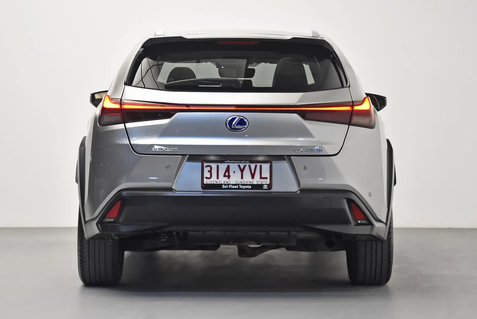 2019 Lexus UX Gallery Image 6