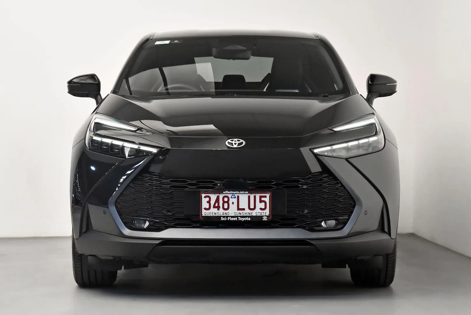 2024 Toyota C-HR Gallery Image 2