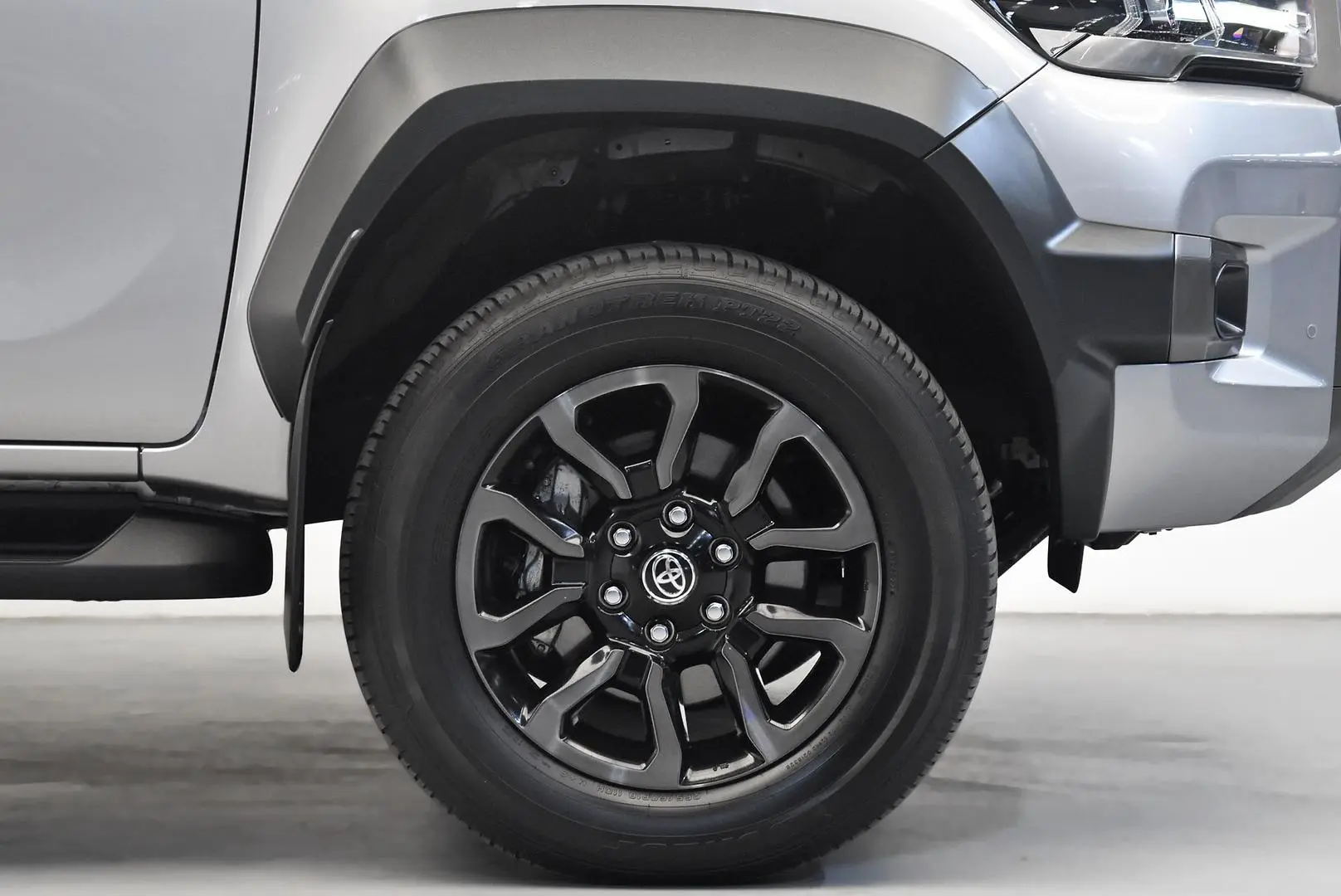 2022 Toyota Hilux Gallery Image 22