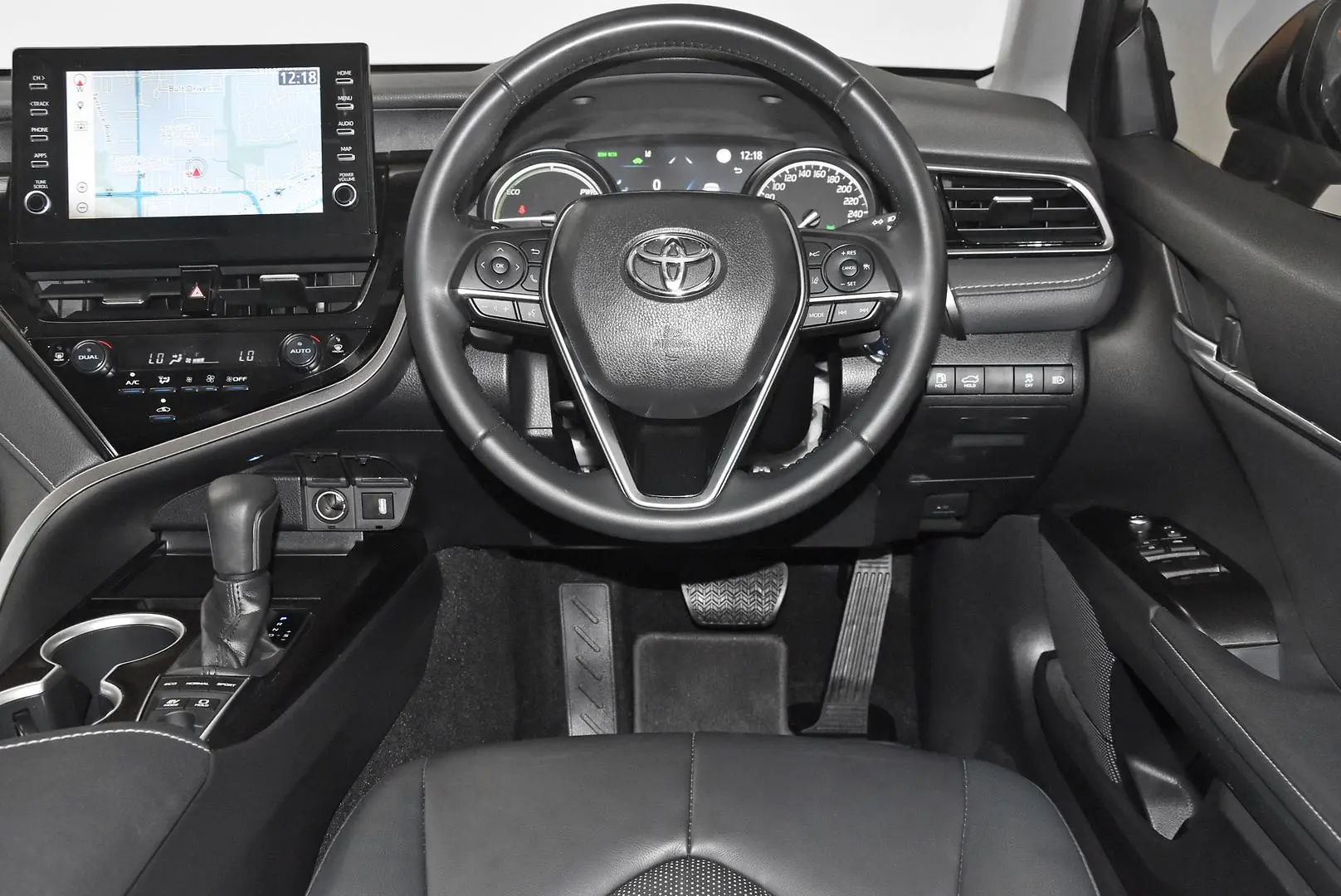 2022 Toyota Camry Gallery Image 14